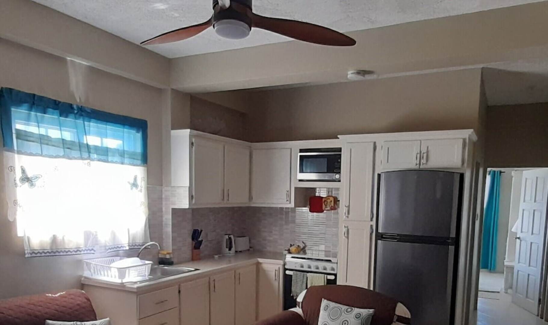 Atlantic Breeze Apartments