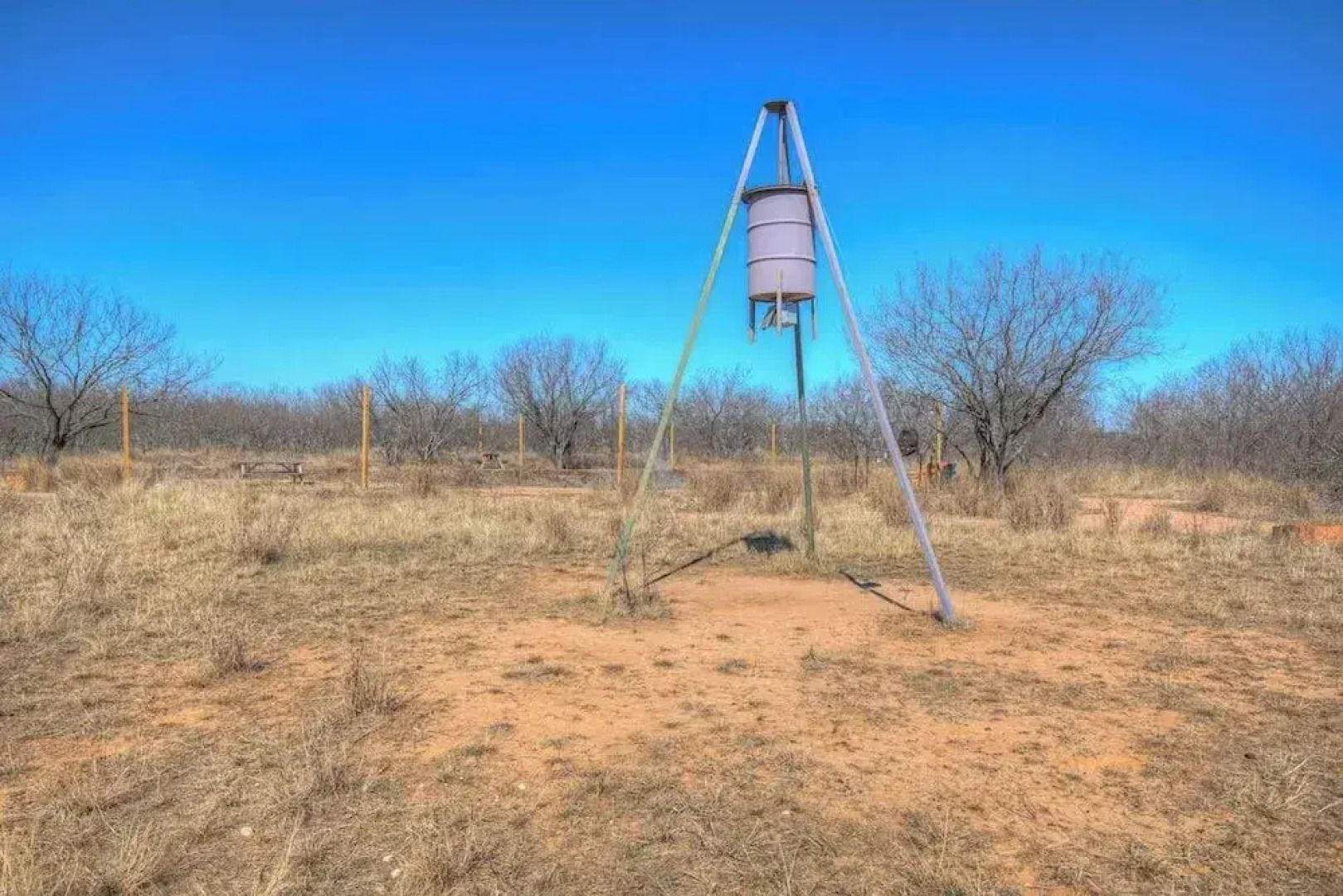 Willie the Modern Tiny Home W/hot-tub & Firetable