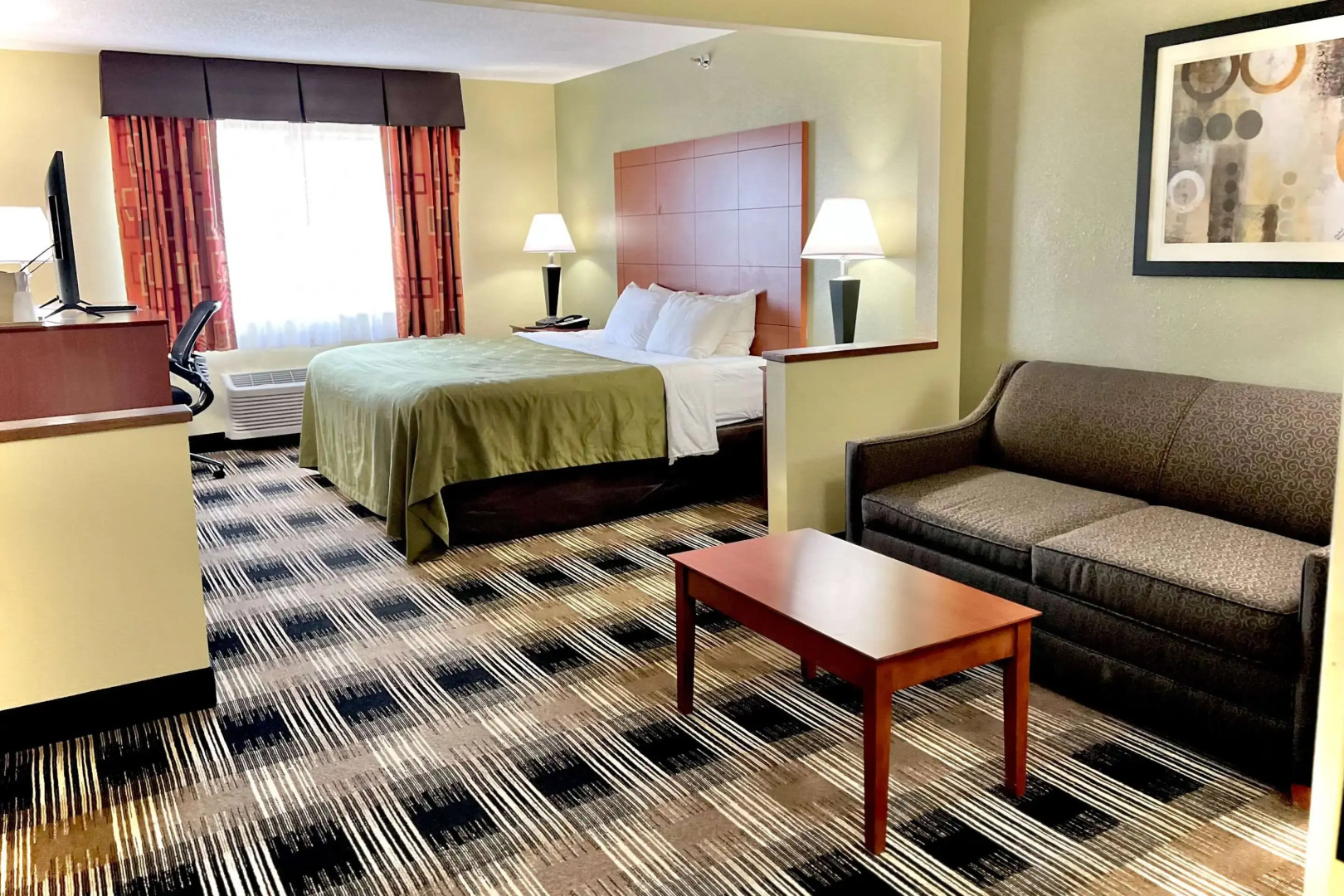 Quality Inn & Suites Wisconsin Dells Downtown - Waterparks Area