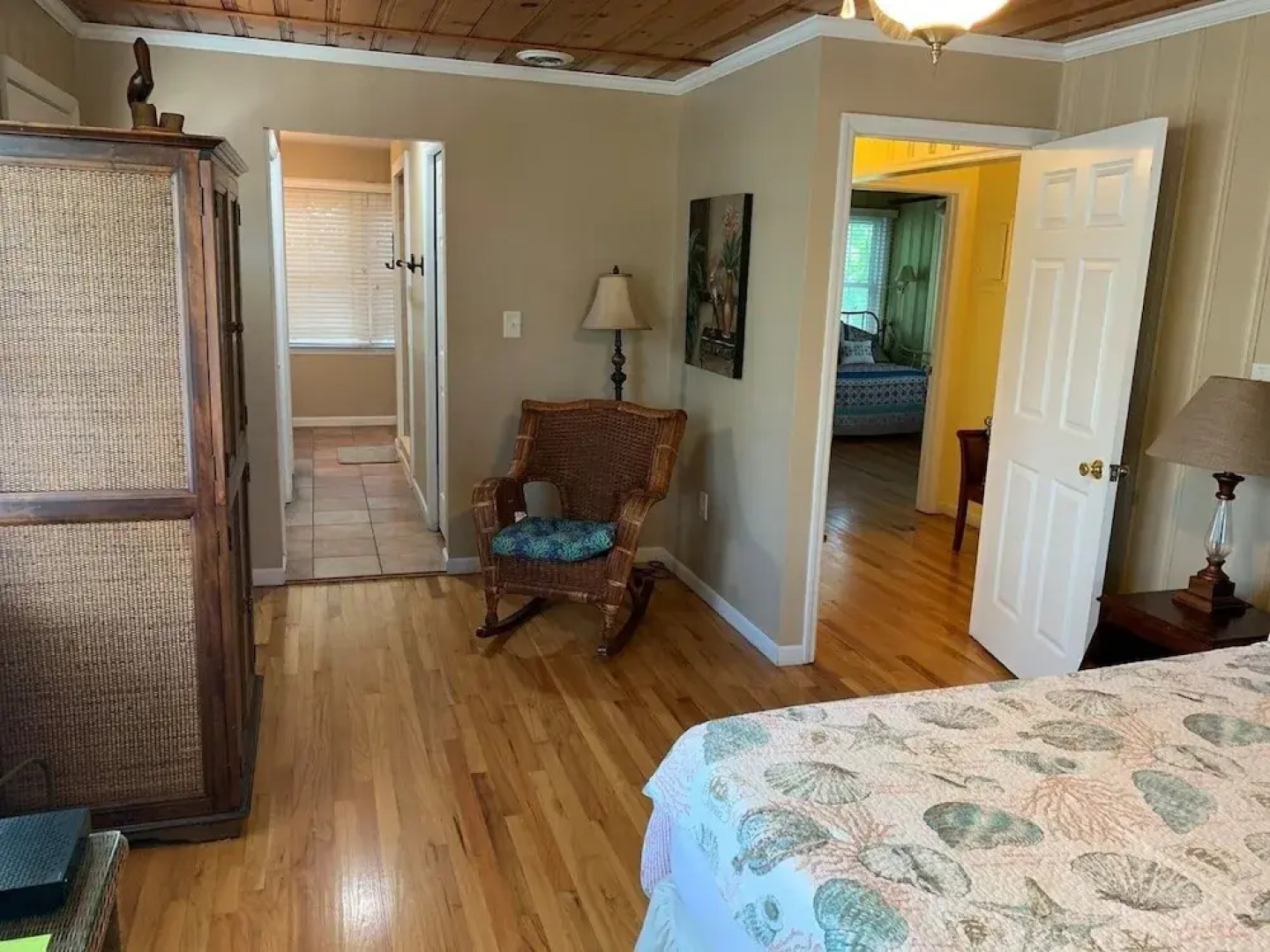 Carriage House #64613 4 Bedrooms 3 Bathrooms Home