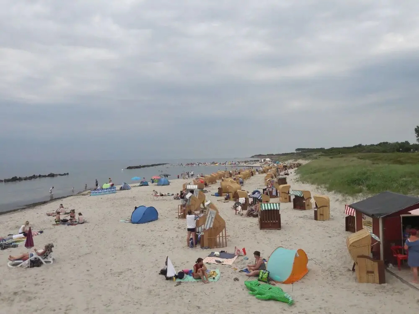 Graceful Apartment With Terrace, Garden Furniture, Parking