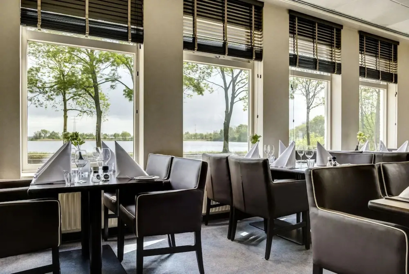 Отель Fletcher Hotel-Restaurant 's-Hertogenbosch
