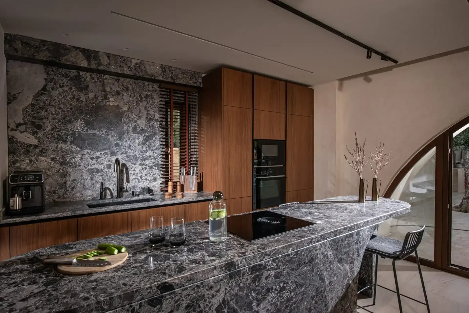 The Echo Of The Sea - Beachfront Luxury Villa