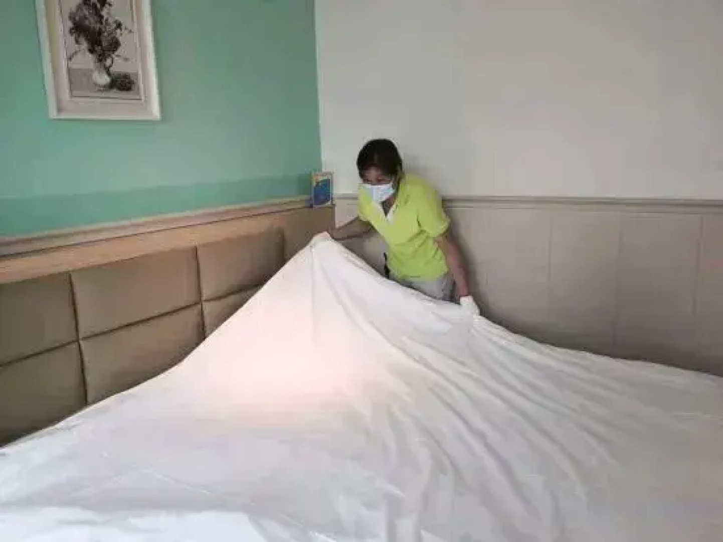 Pingnanxiandiwangbianjiejiudian