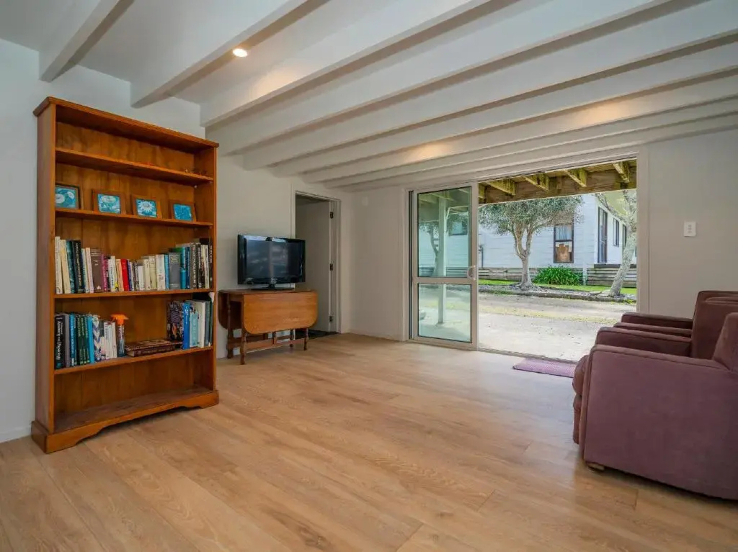 Bach on Pipi - Whangamata Holiday Home