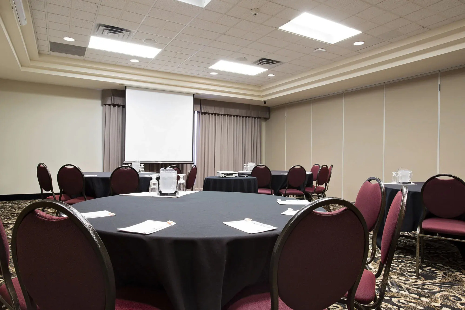 Best Western Inn On The Bay