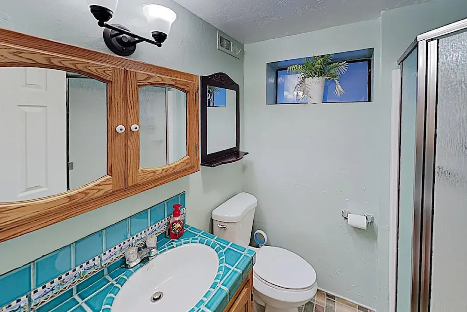 Family-Friendly Cabin W/ Private Hot Tub Home