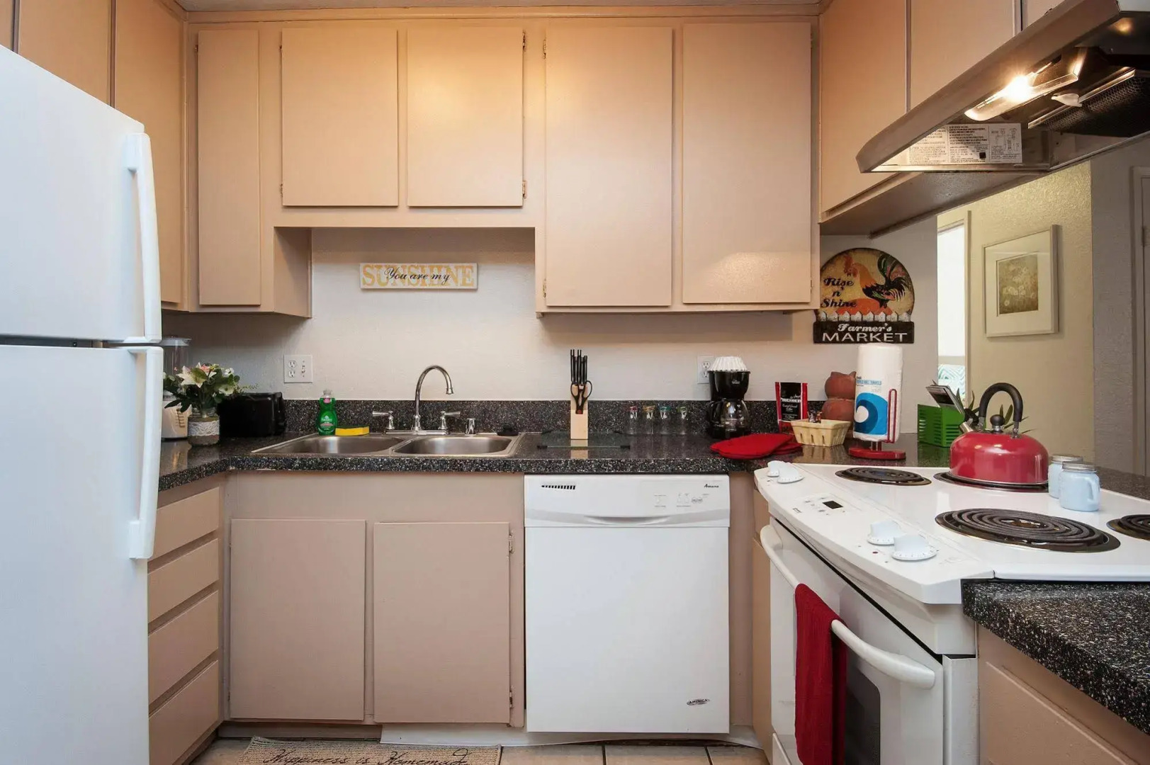 Sunshine Suites at Midway