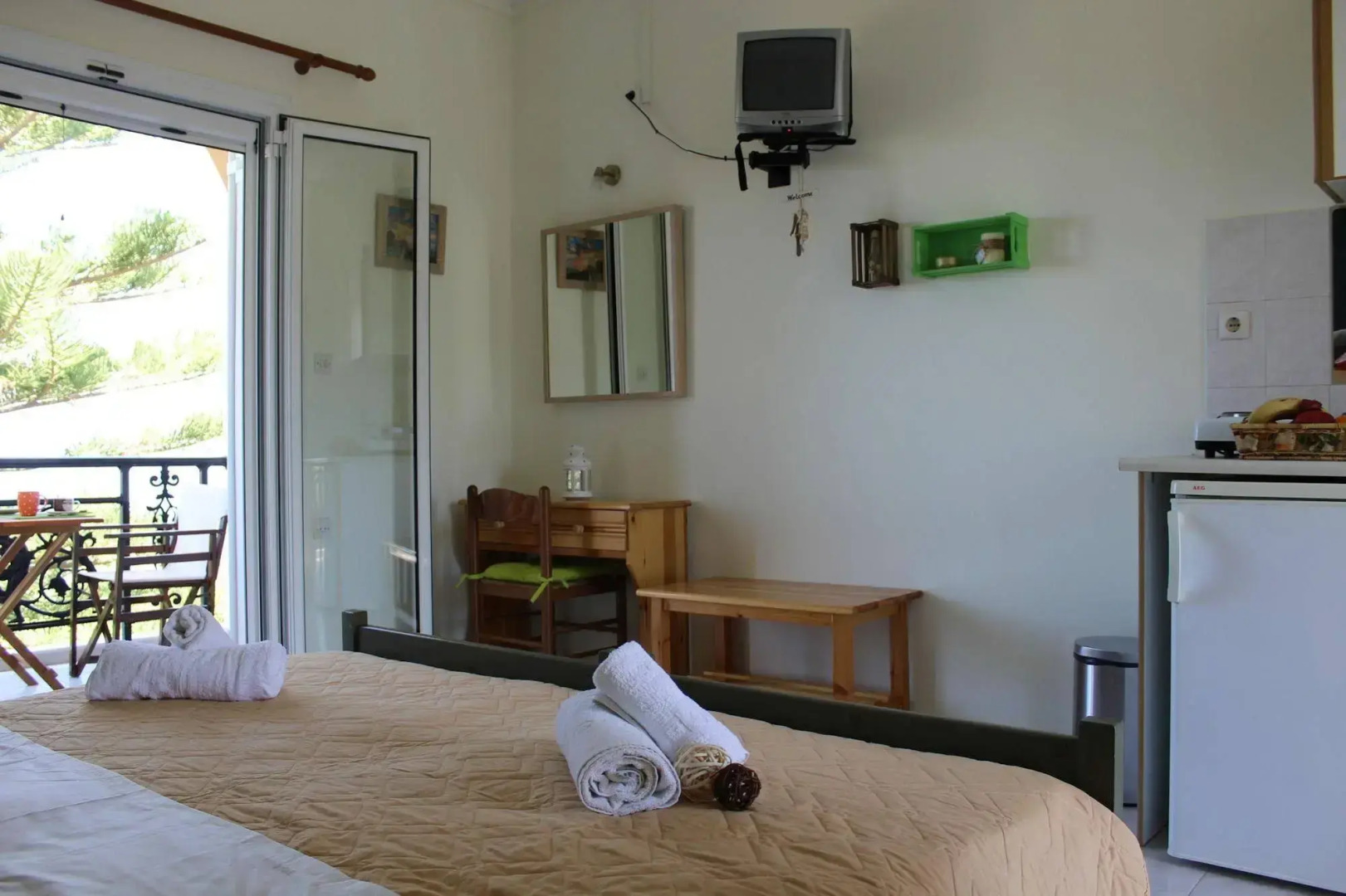 Panorama Studios and Apartments