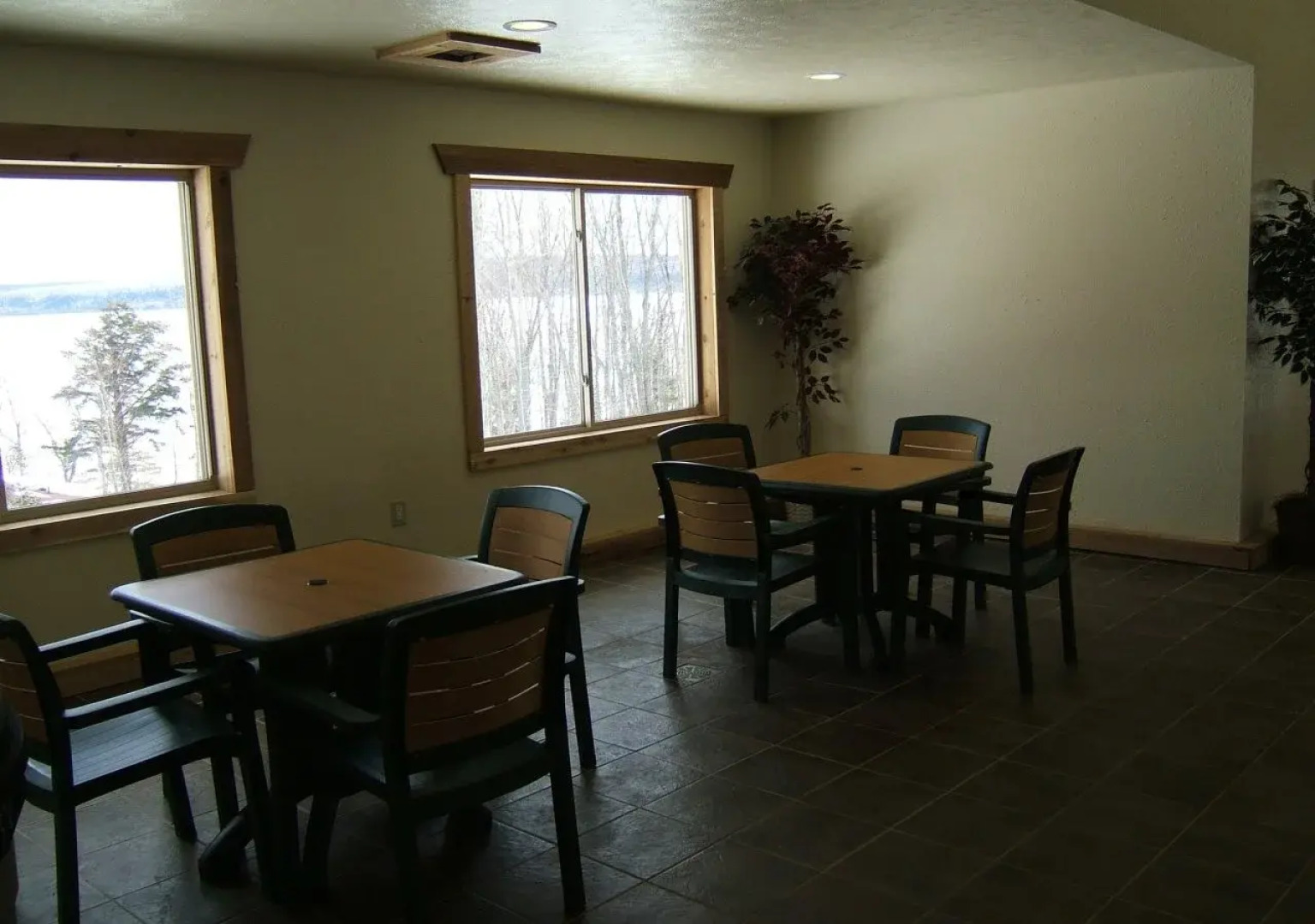 Holiday Inn Express Munising-Lakeview by IHG