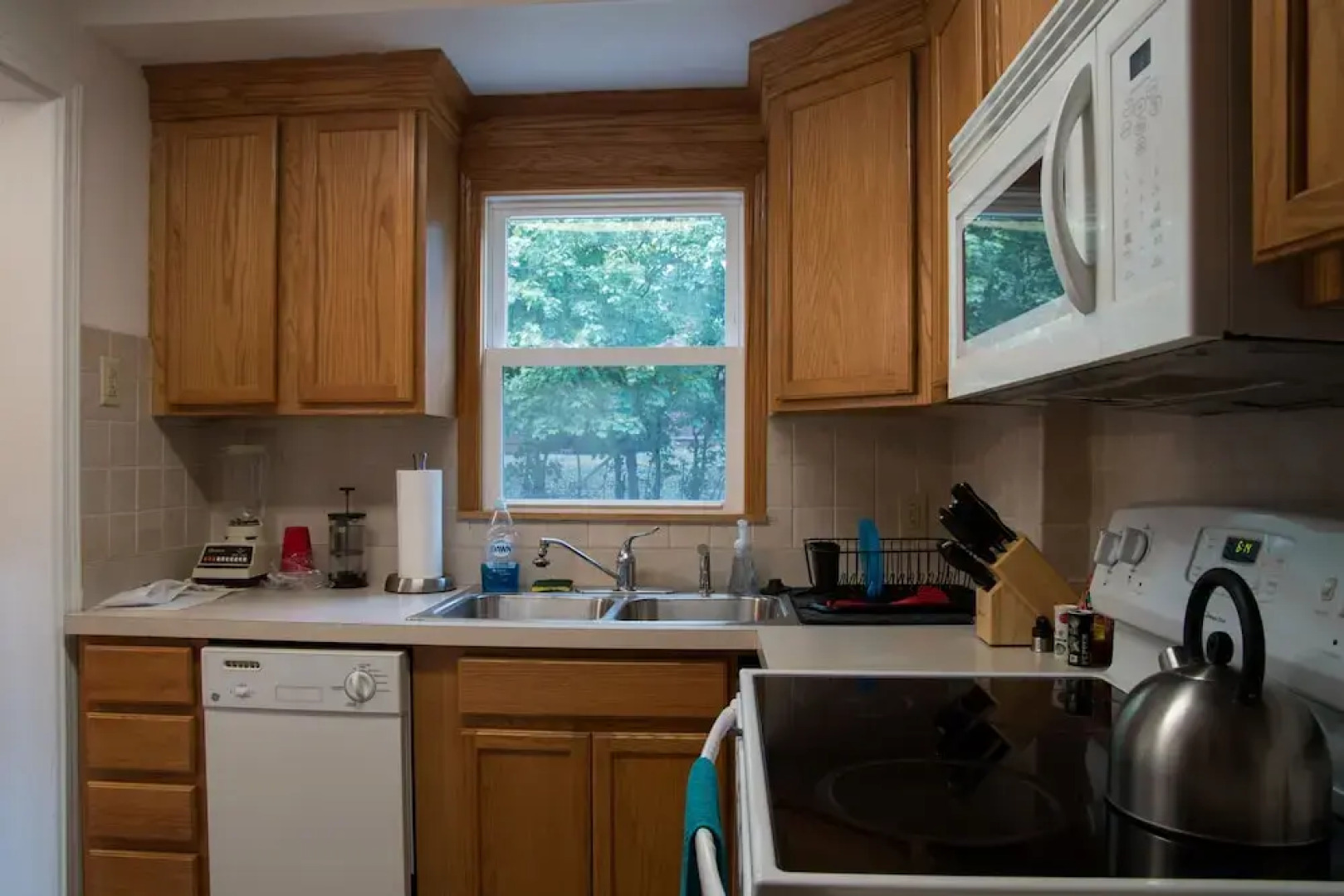 Two Bedroom West Stadium Bungalow - Unit 522