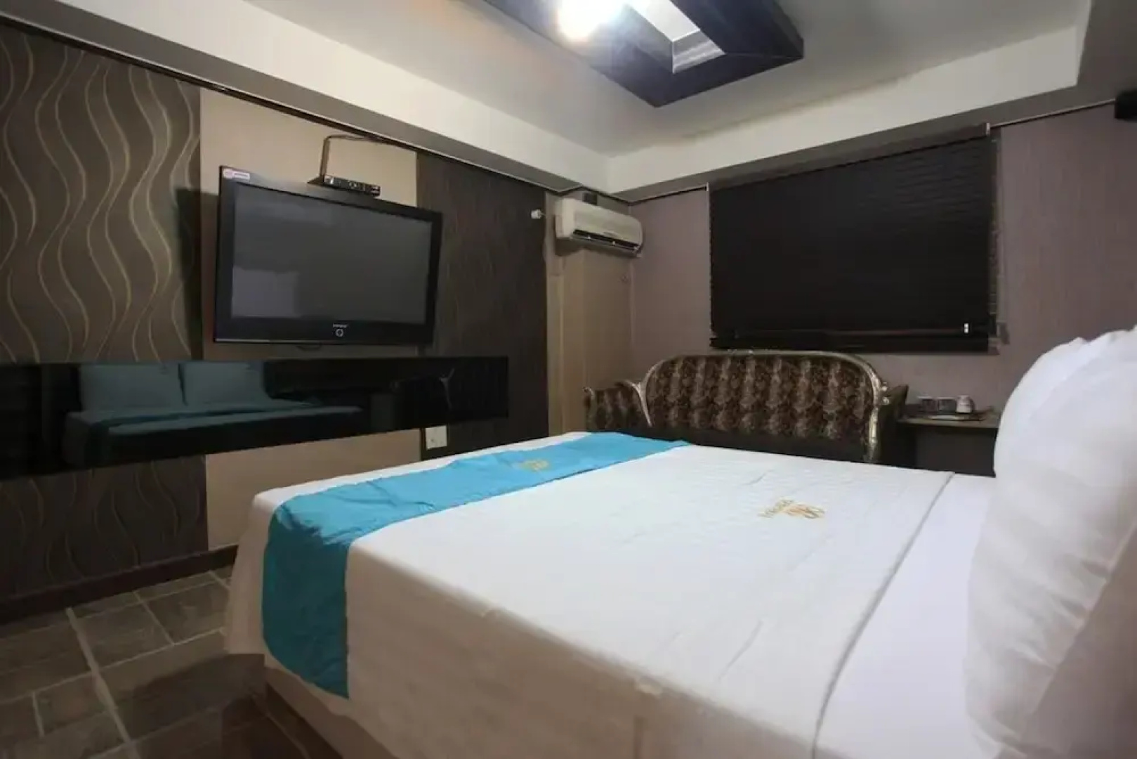 Regency Motel