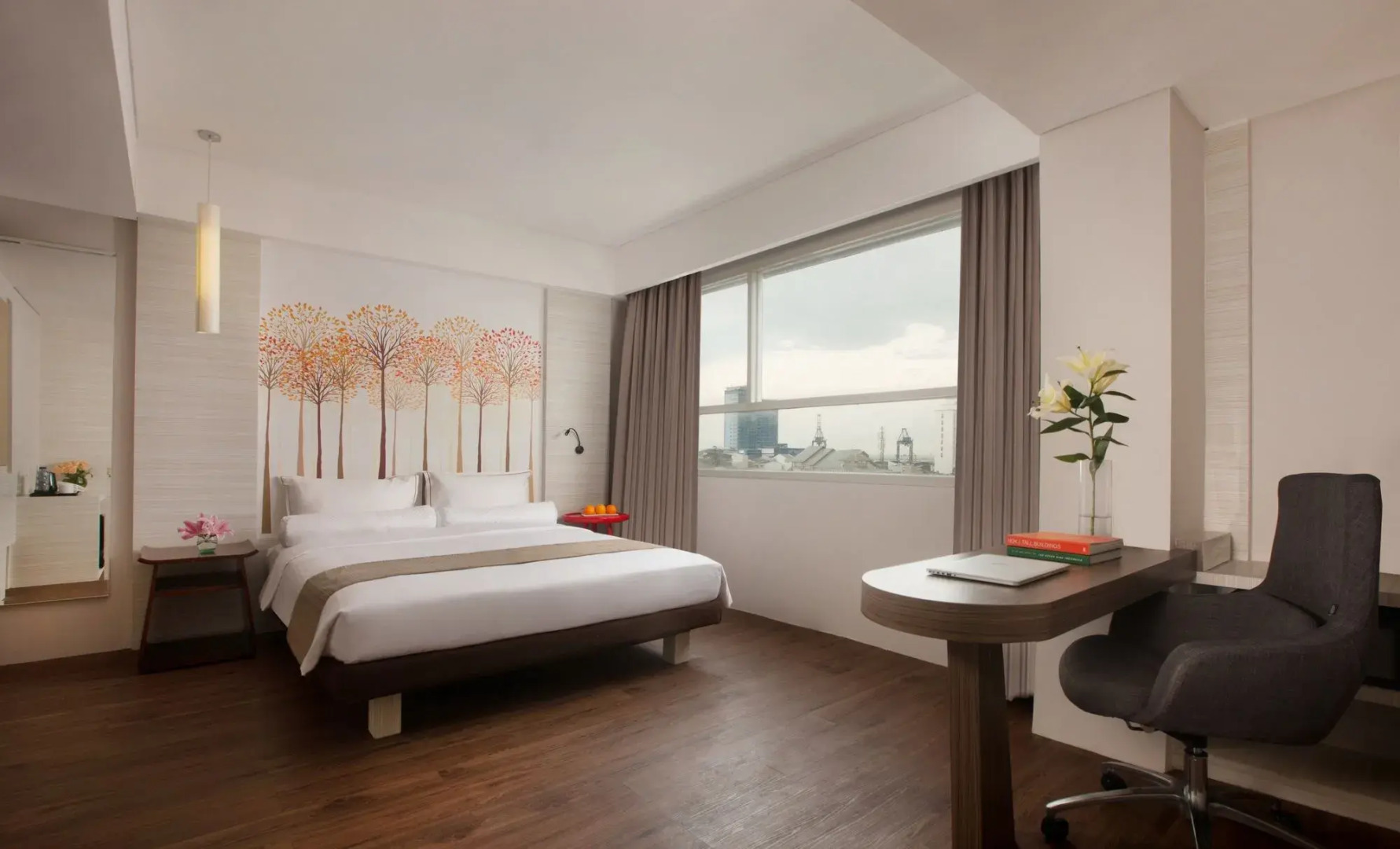 FOX Lite Royal Bay Makassar