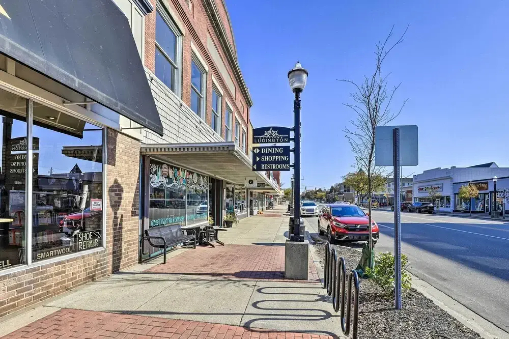 Dtwn Ludington Condo: Balcony, Walk To Beach!