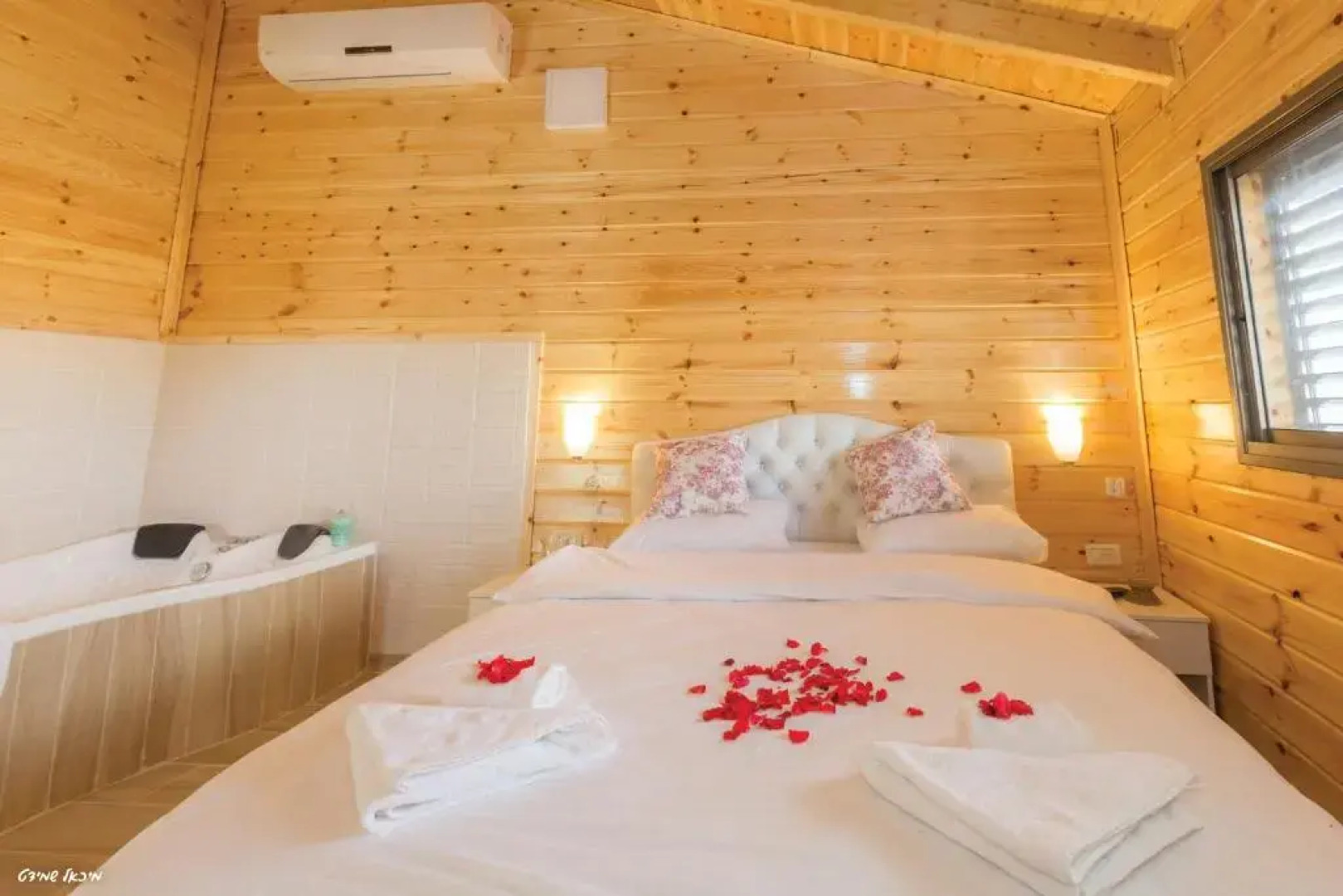 Etzel Tami Hospitality