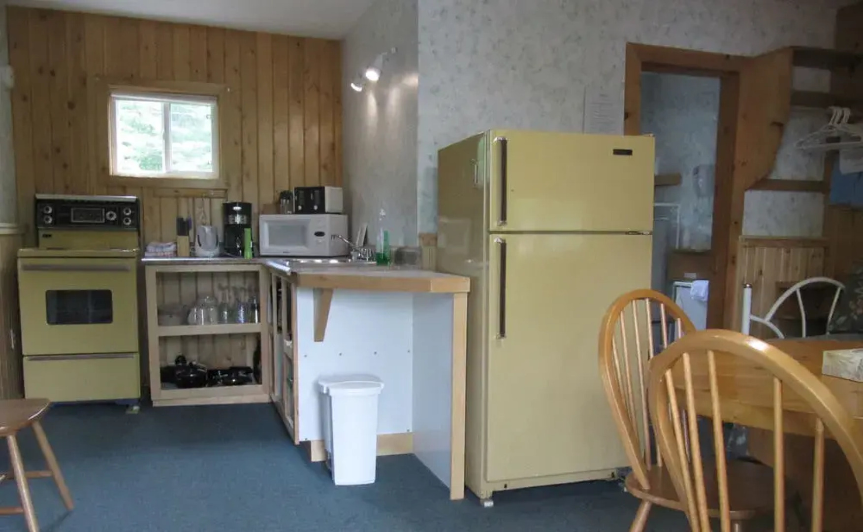 Spectacle Lake Lodge