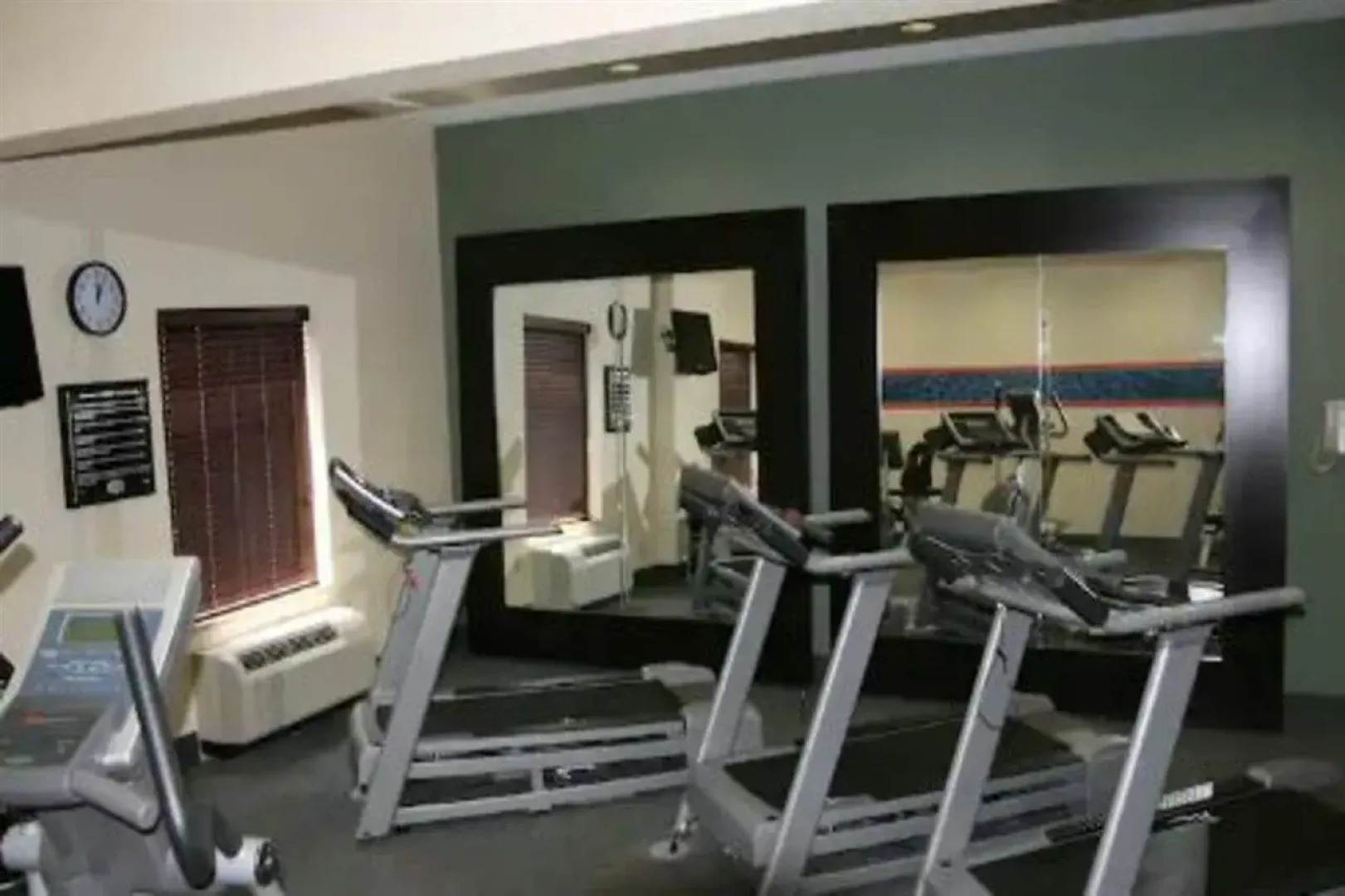 Hampton Inn & Suites West Point