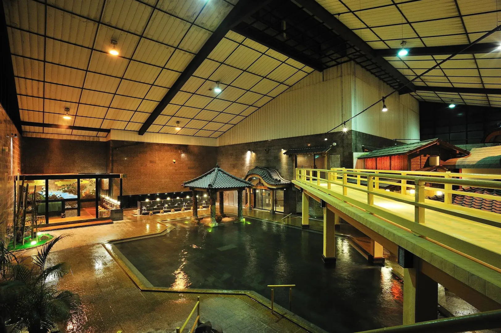 Kagoshima Sunamushi Onsen Ibusuki Hakusuikan