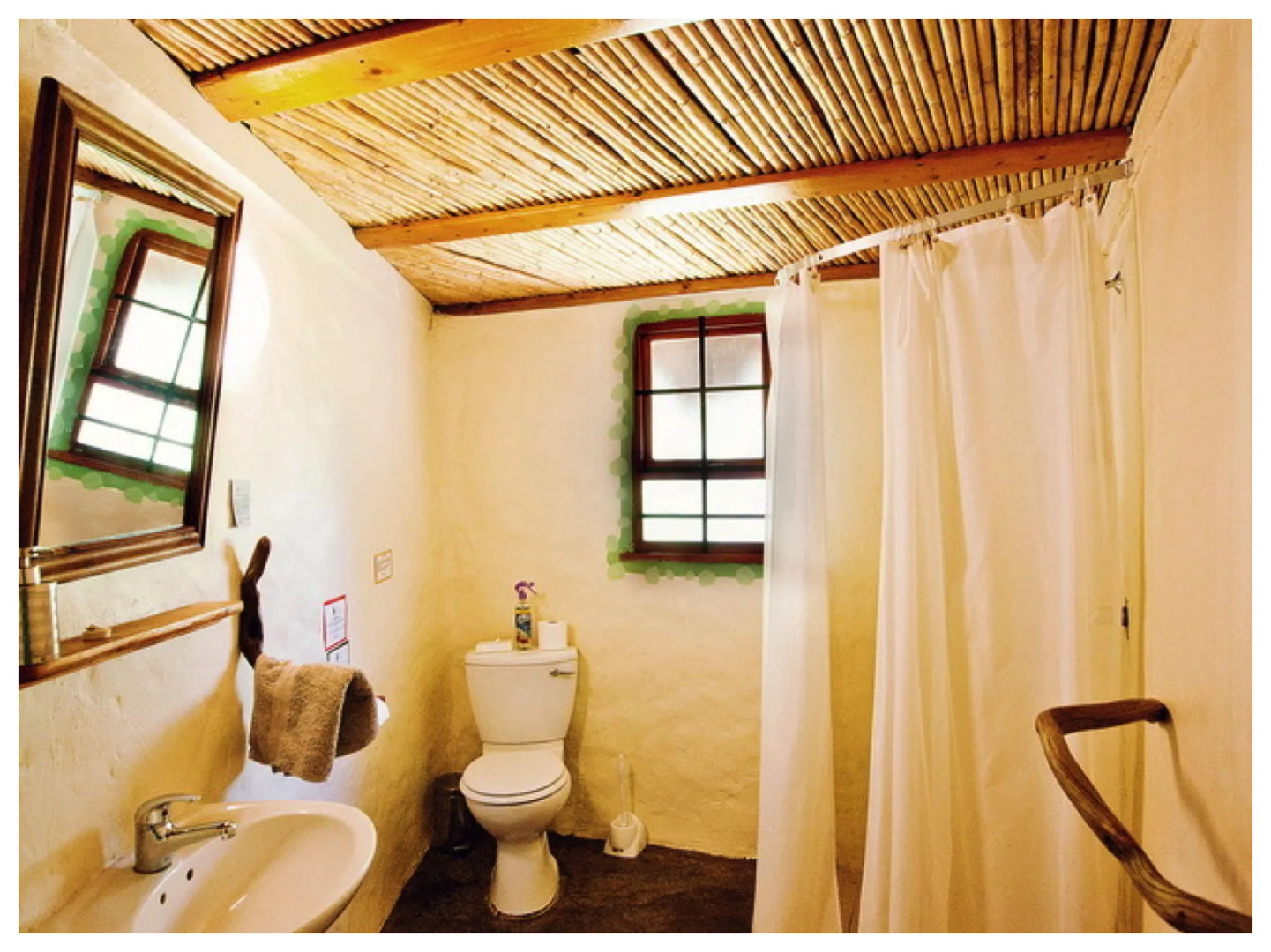 Chrislin African Lodge