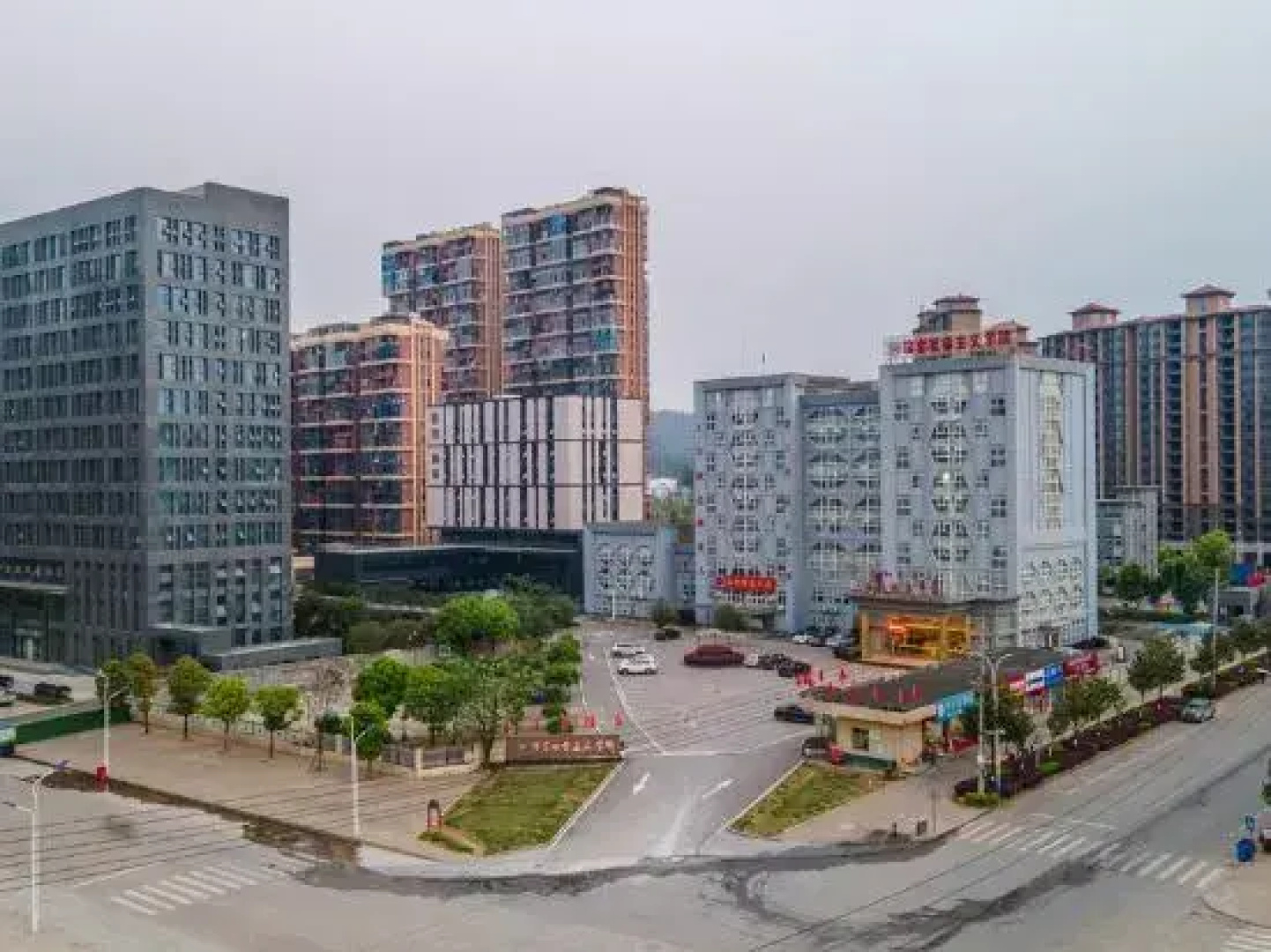 Ruijin Wanjia Hotel (City Hall)