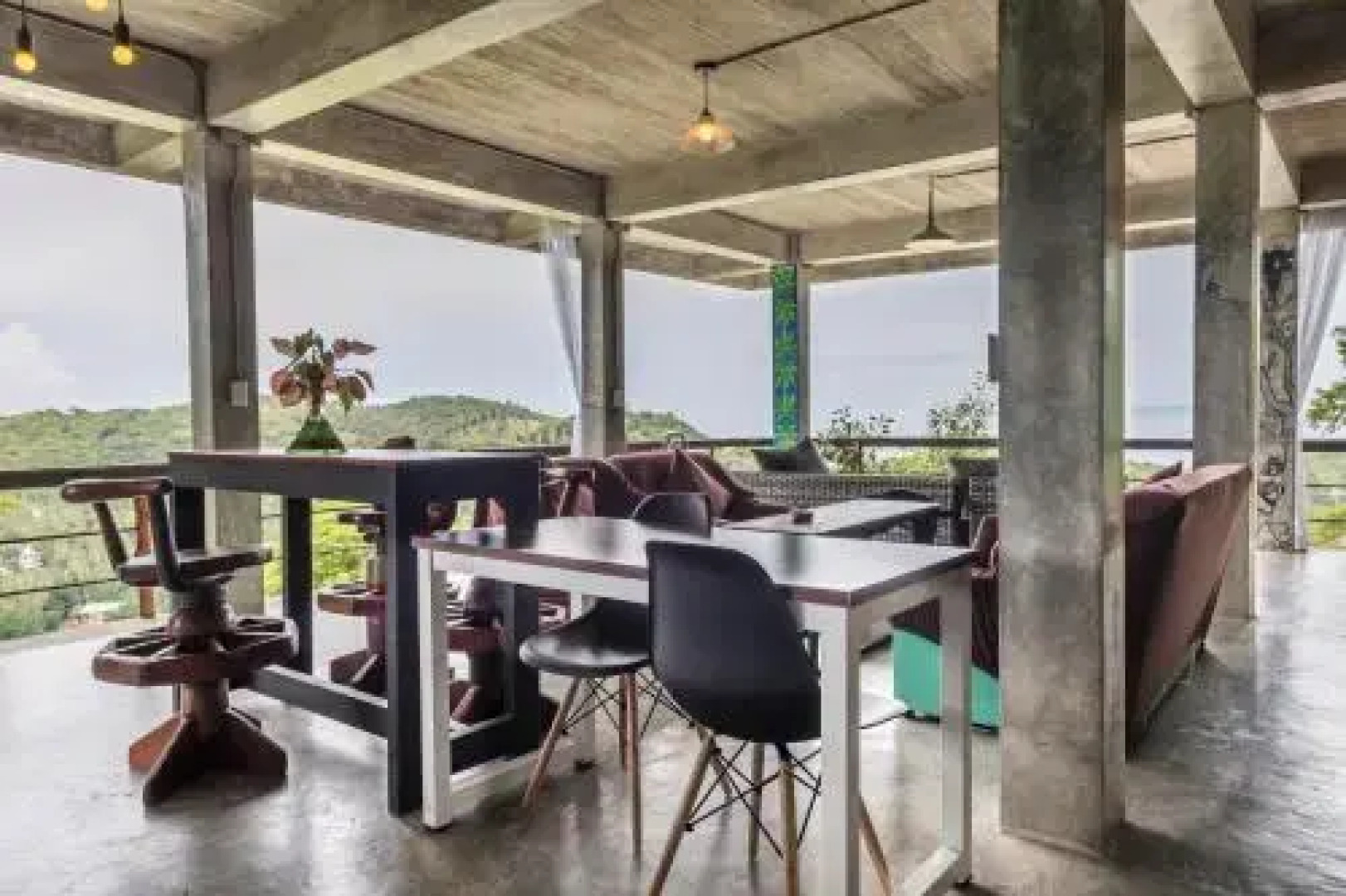 Deishaview Jungle Hostel