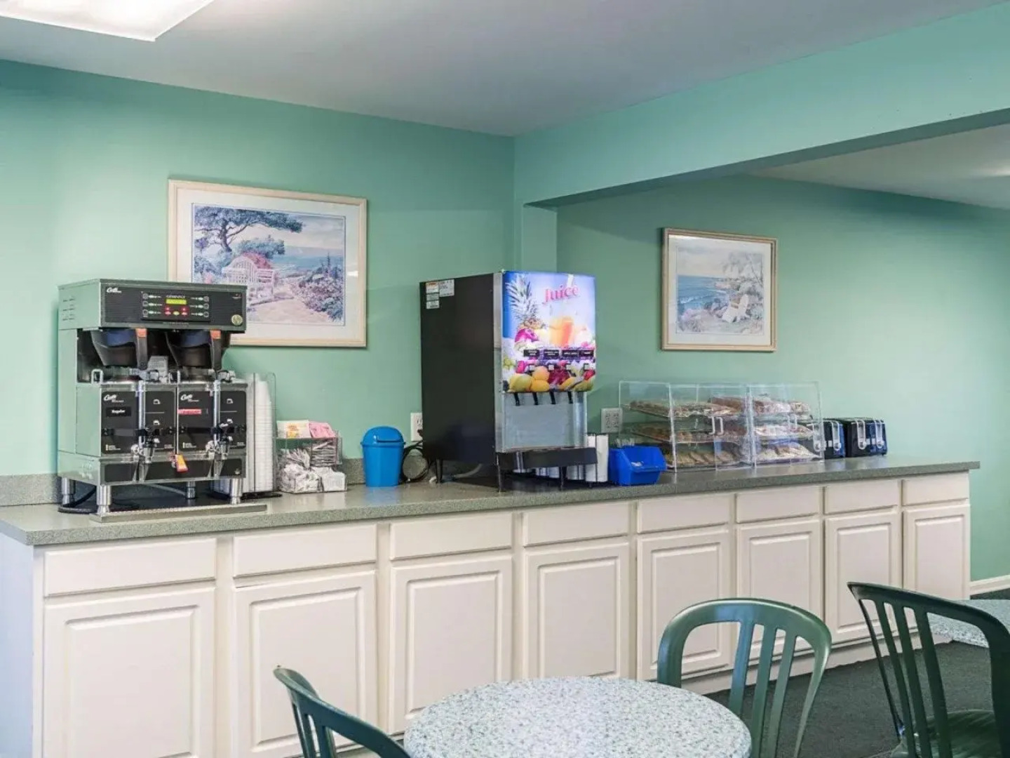Rodeway Inn & Suites Rehoboth Beach
