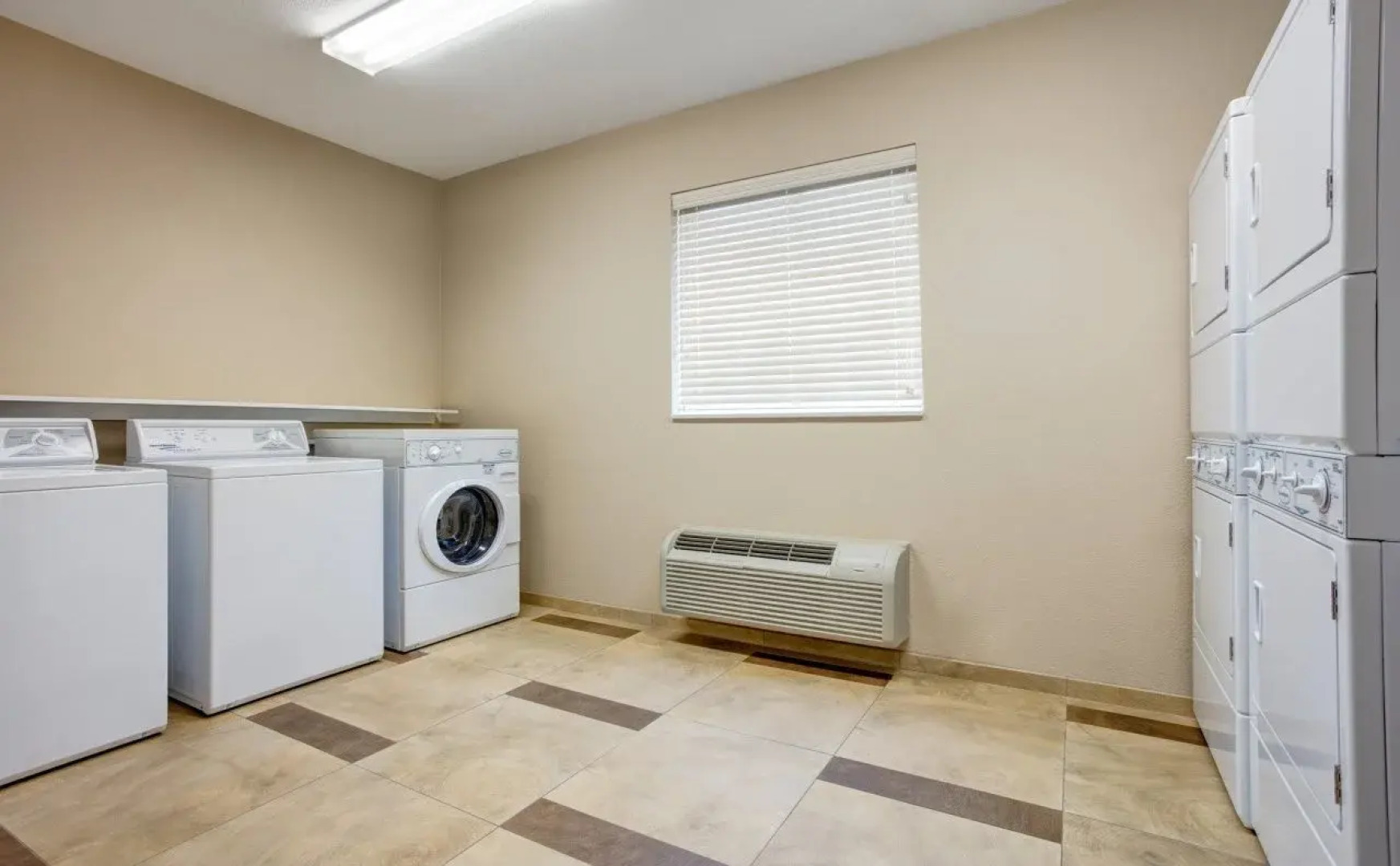 Candlewood Suites Cut Off by IHG