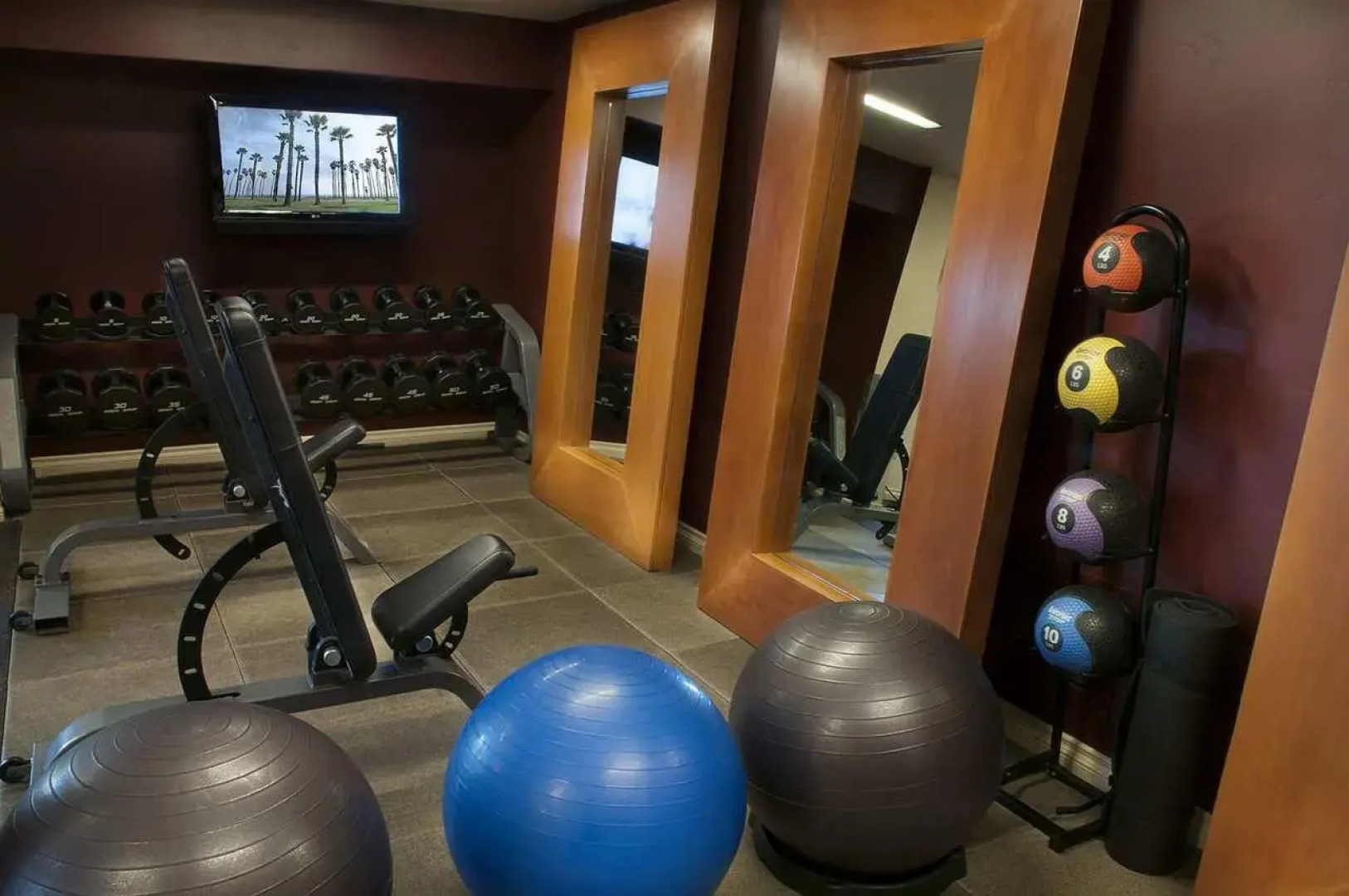 Hilton Santa Barbara Beachfront Resort