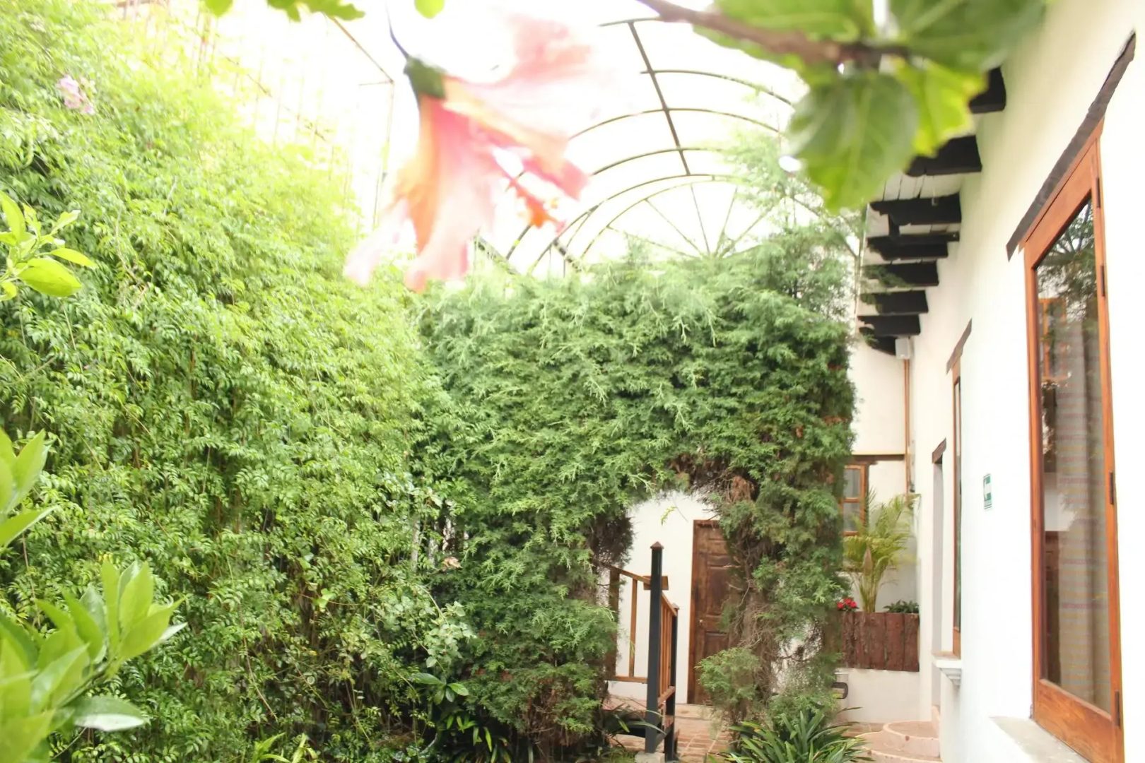 Sereno Hotel