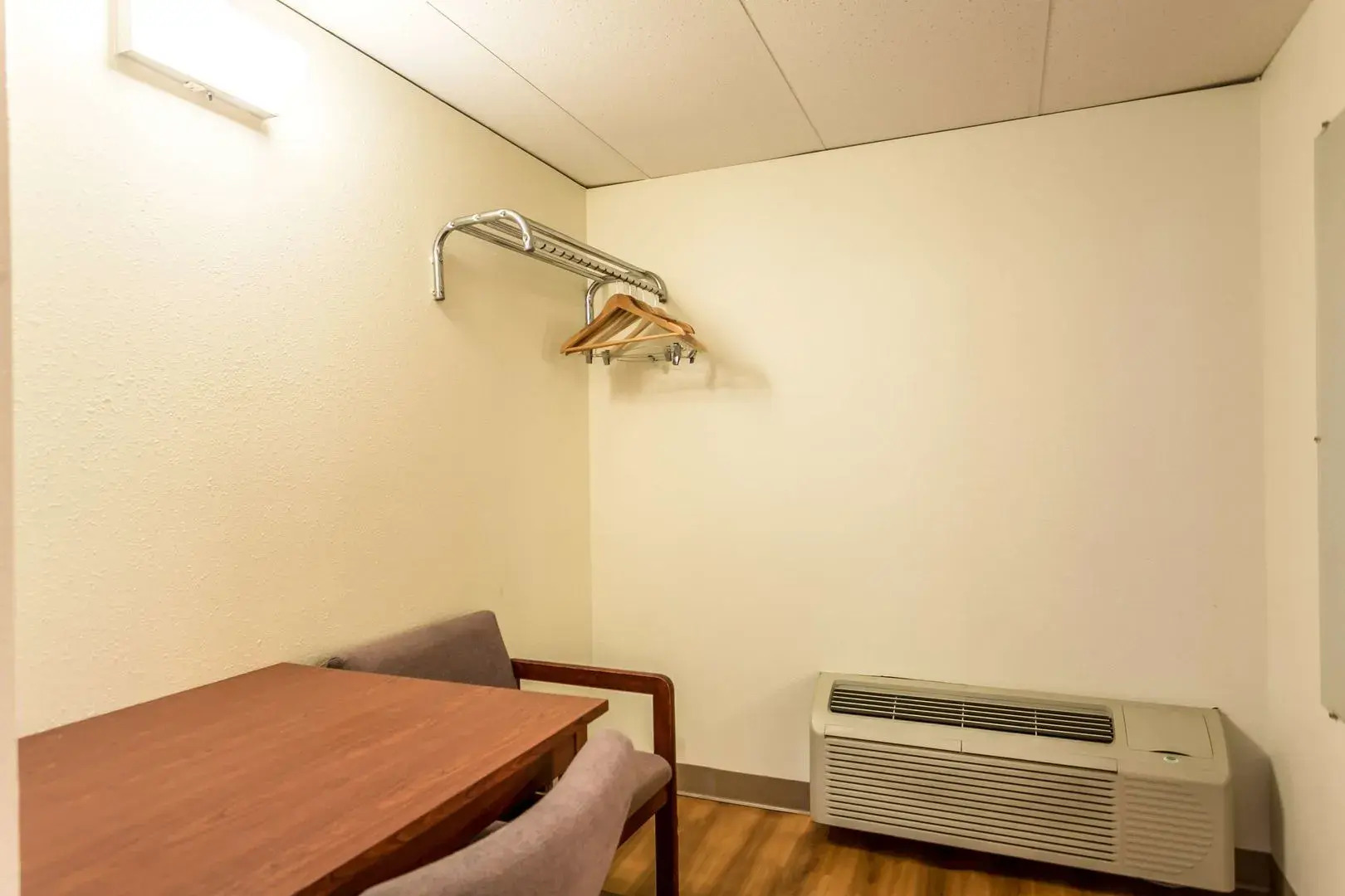 Motel 6 Butte, MT - Historic City Center