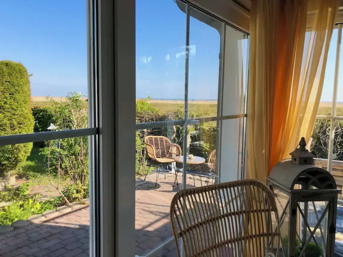 Serene Waterview Retreat 2 Bedrooms in Mönkebude, Germany