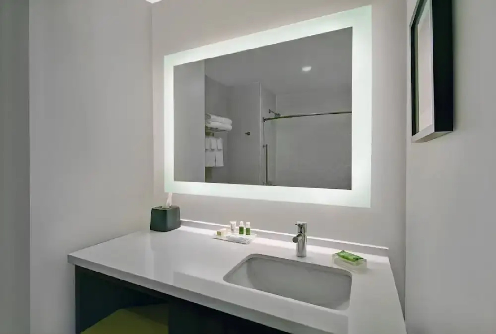 Holiday Inn Grand Rapids North - Walker, an IHG Hotel