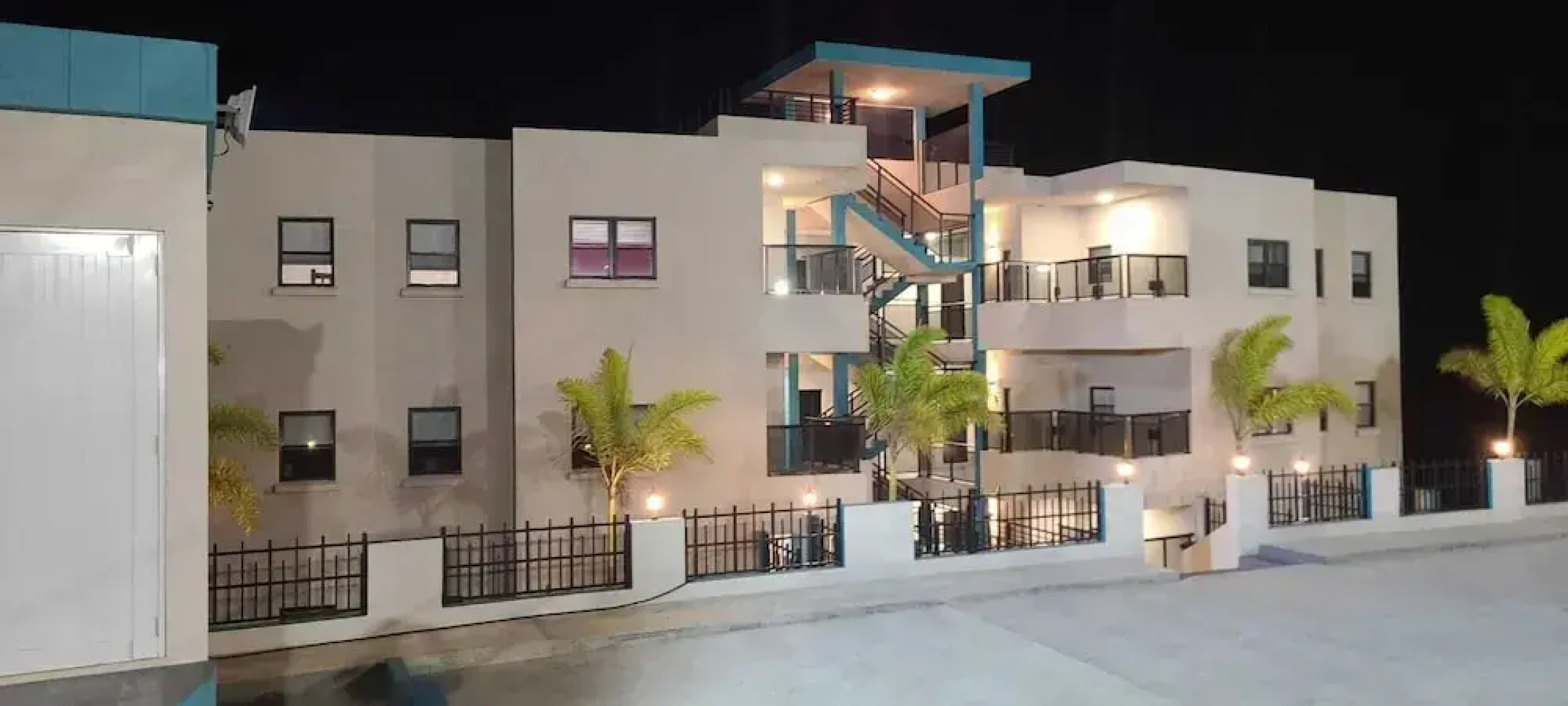 Hillsboro Residence & Suites Condo Hotel