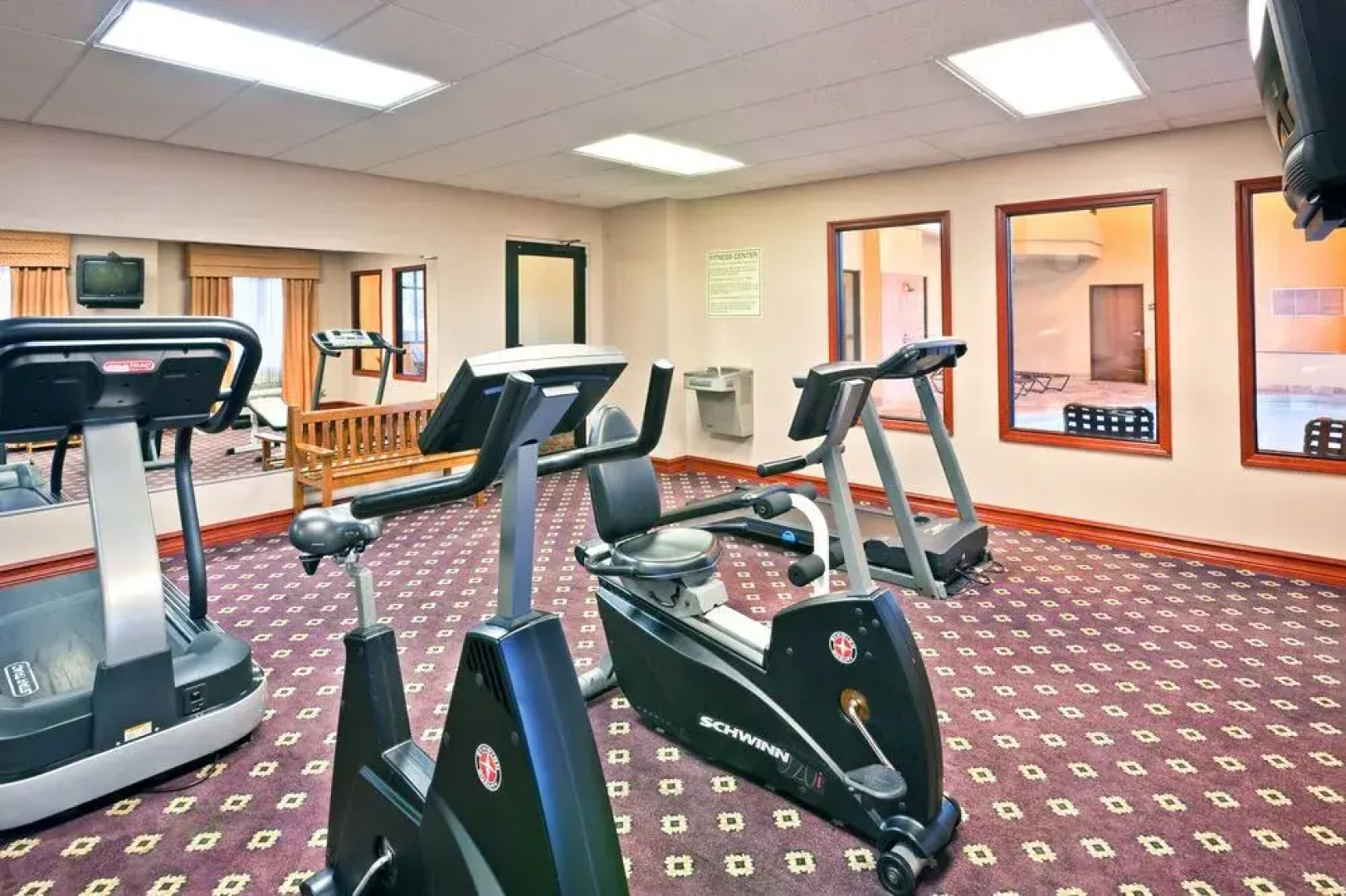 Holiday Inn Hotel & Suites Hattiesburg-University