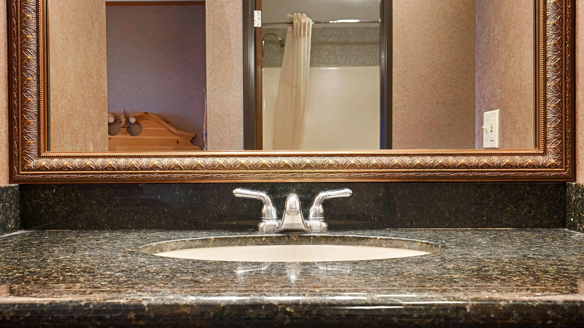 Best Western Plus Dockside Waterfront Inn