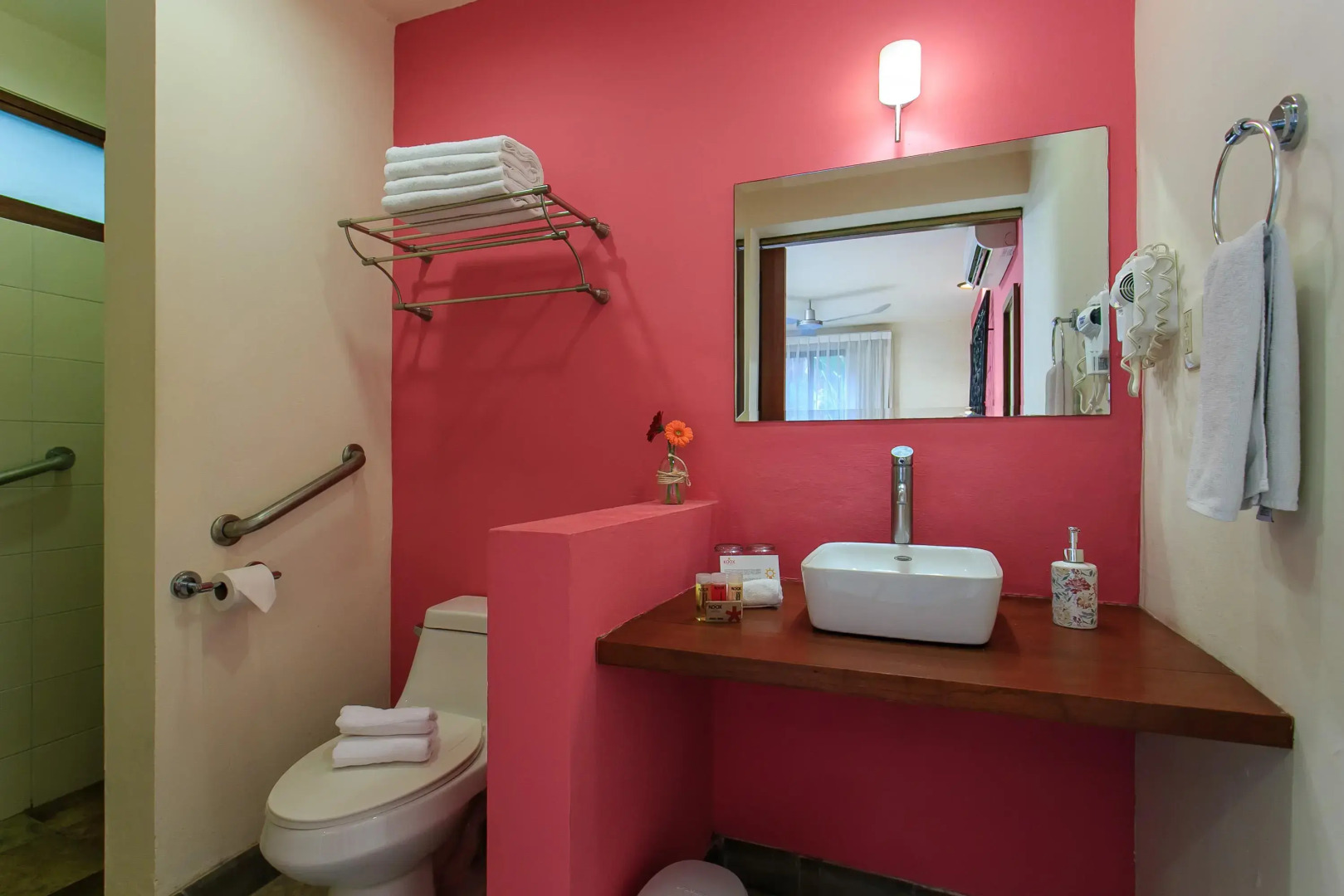 Art 57 Hotel - Adults Only