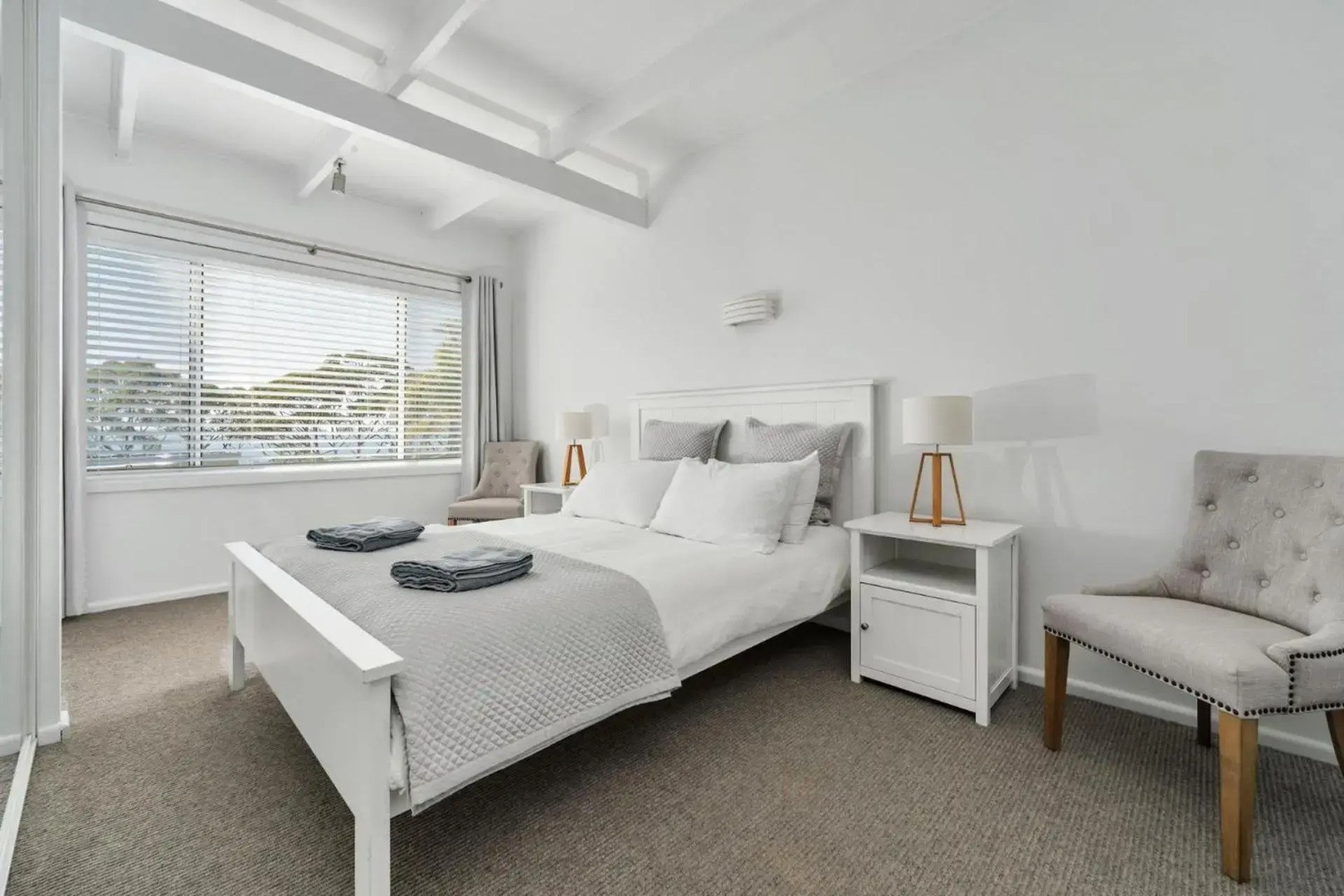 Mara at Hyams 4pm Check Out Sundays