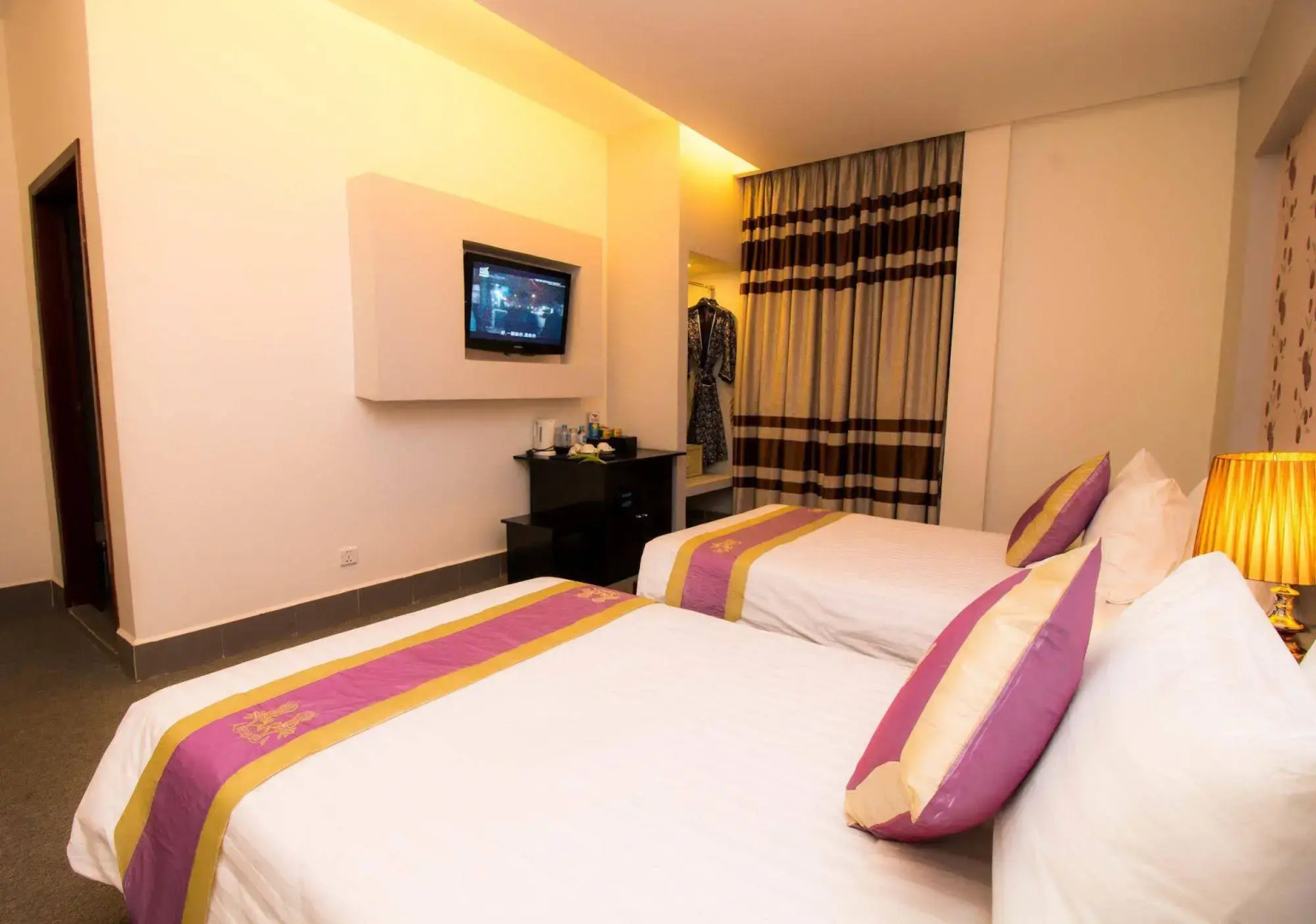 Orussey One Boutique