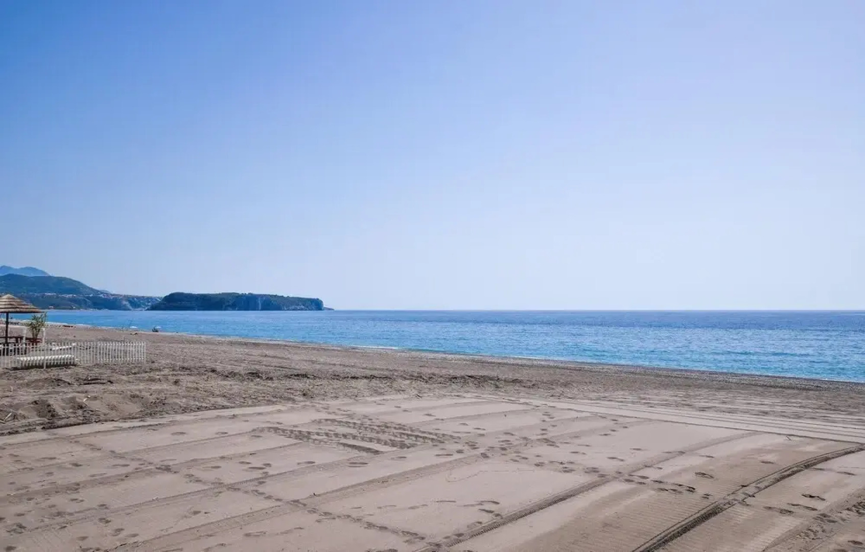 Nice Apartment in Isca Marina With 1 Bedrooms