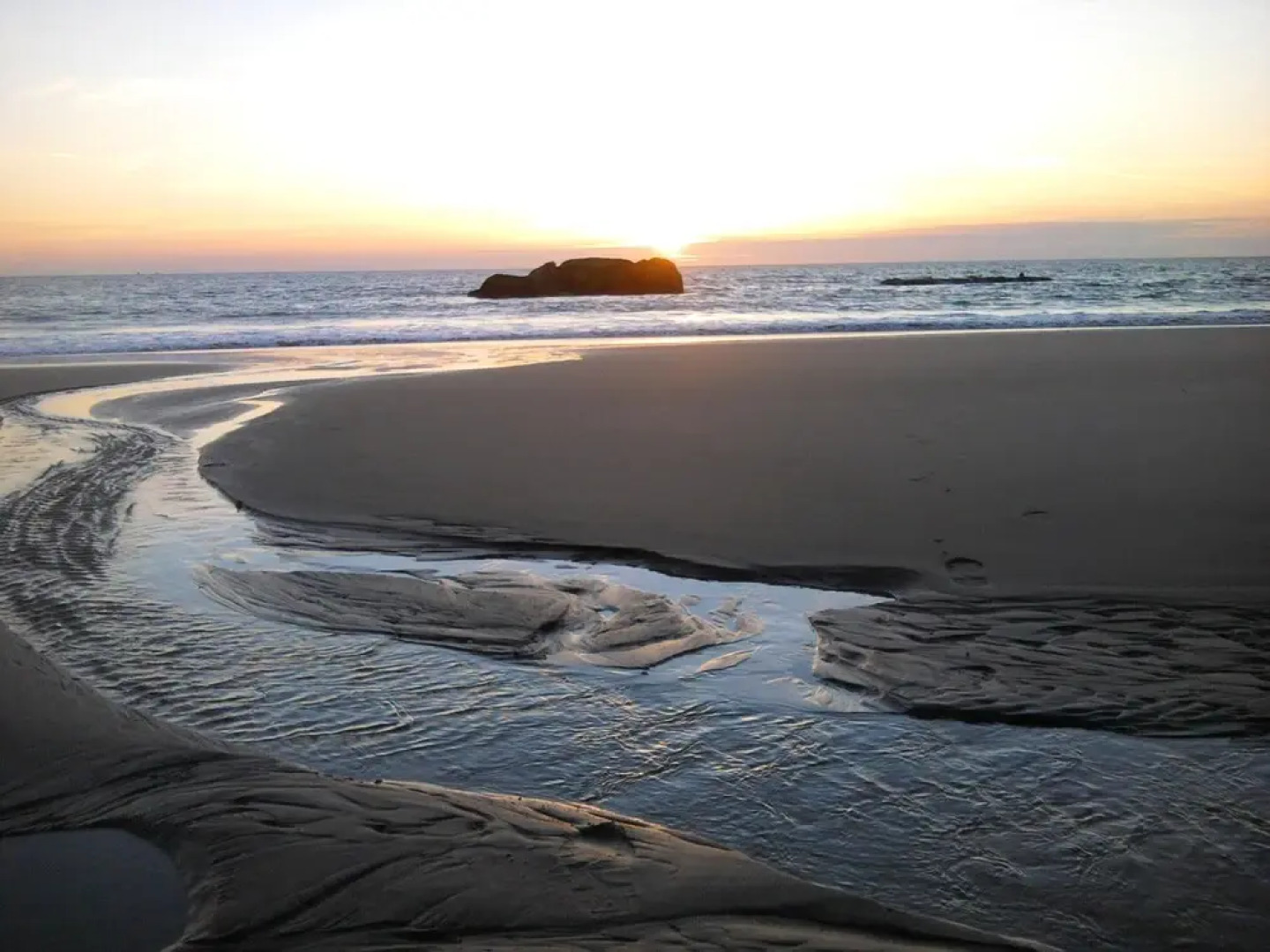 Apartment With one Bedroom in Soulac-sur-mer, With Wonderful sea View, Furnished Balcony and Wifi - 50 m From the Beach