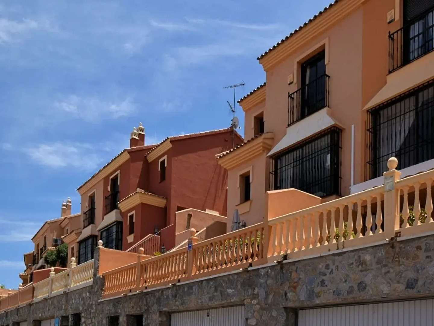 Cozy Holiday Home in Alhaurín de la Torre With Private Pool