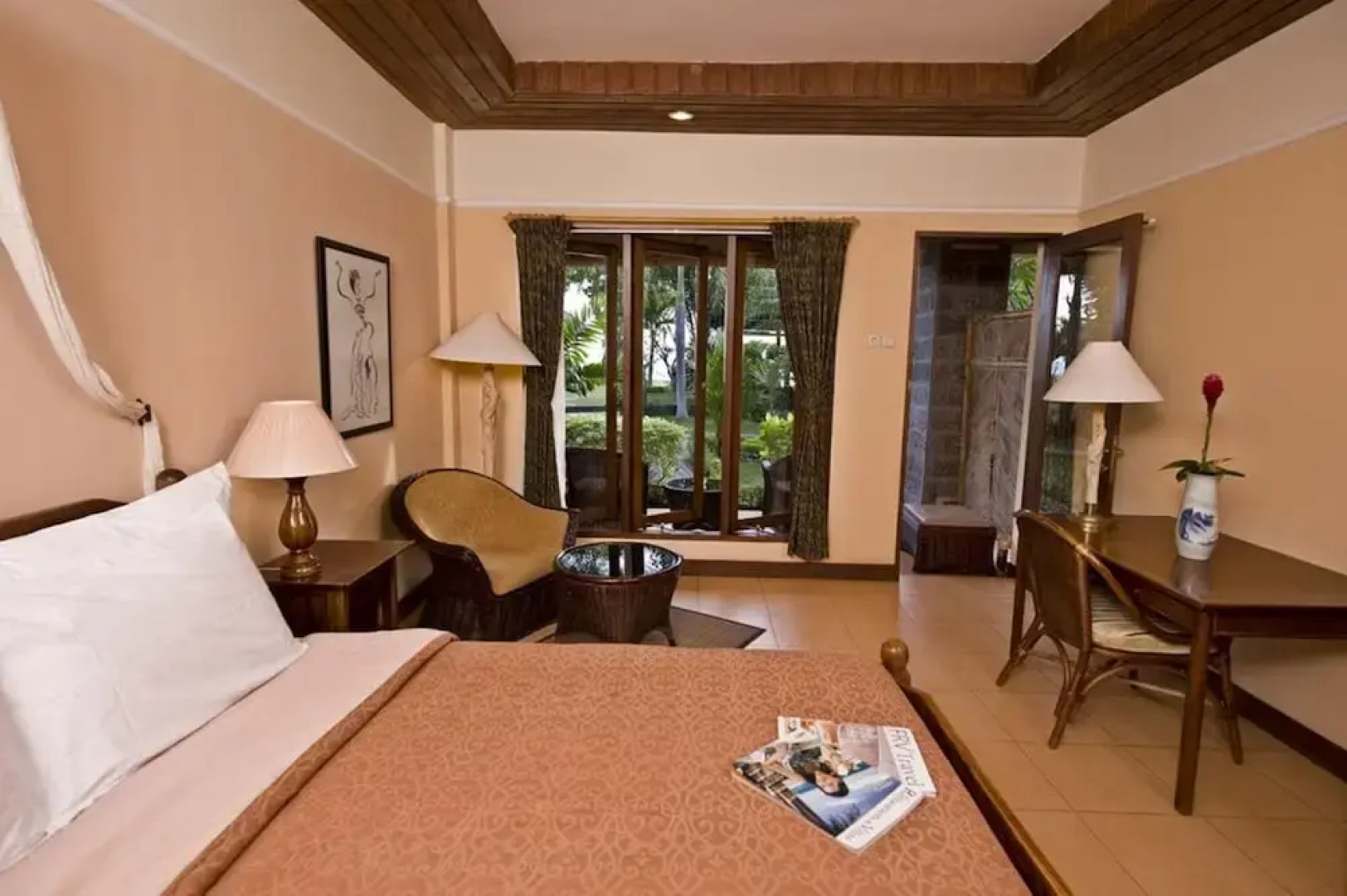 The Inn by Sunsethouse