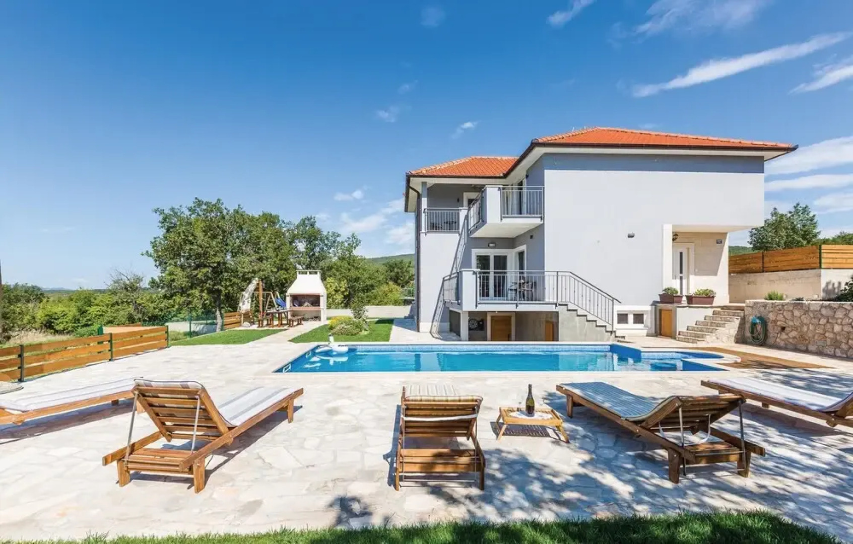 Awesome Home in Blato na Cetini With Wifi and 4 Bedrooms