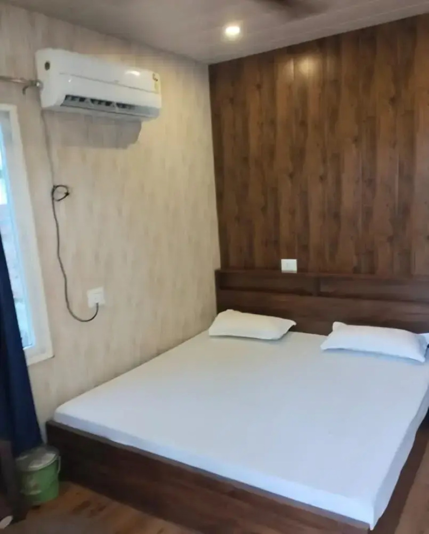 Goroomgo Ayodhya Vatika Homestay