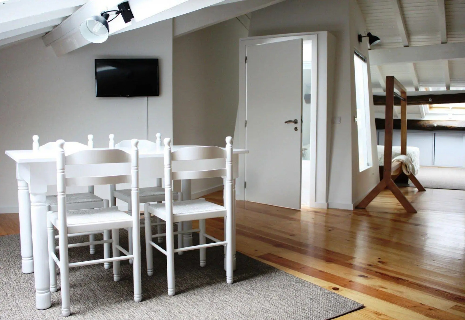 Trovador City Guest House