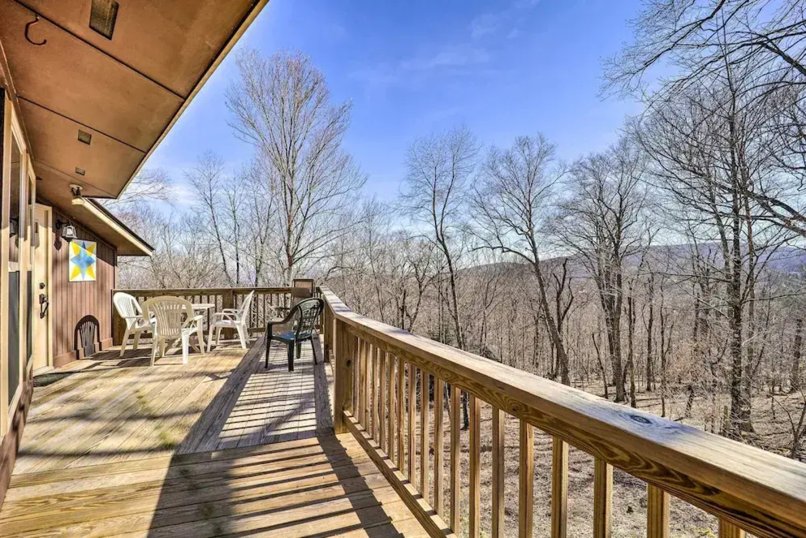 Beech Mountain Cabin w/ Deck: Half-mi to Skiing