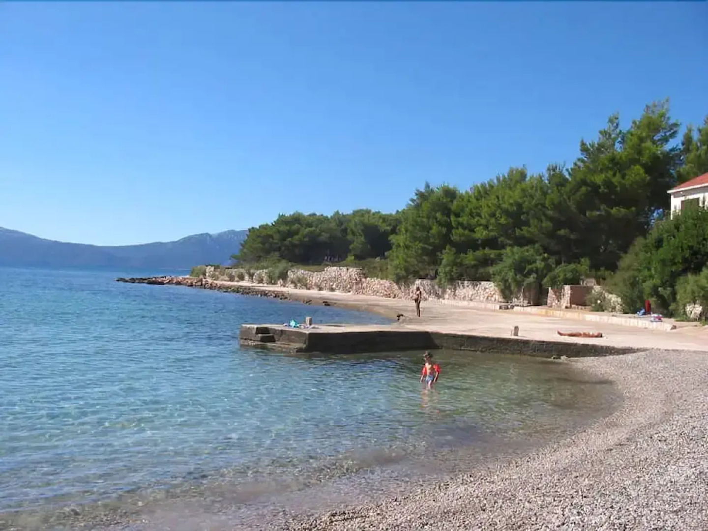 Apartments Tomi Sućuraj