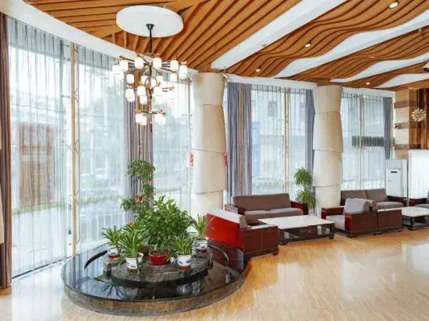 Hongwuxing International Hotel