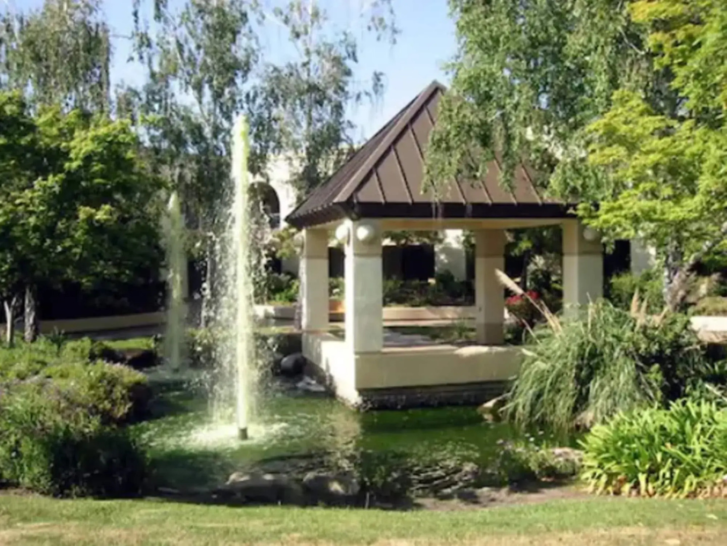 Doubletree by Hilton Newark - Fremont