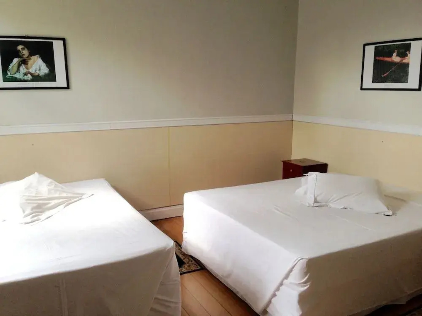 Central Palace Hotel